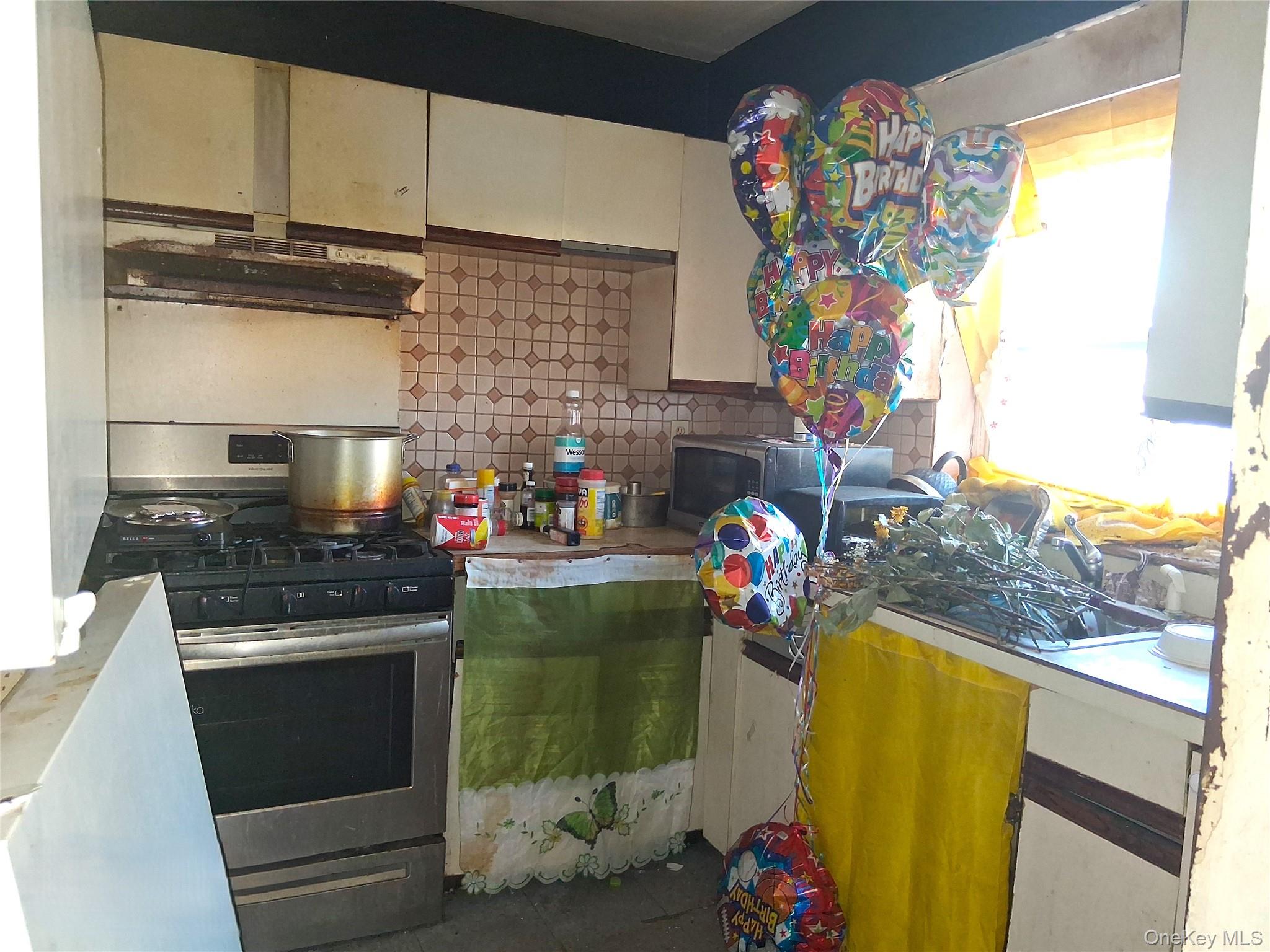 #5 photo, 118-11 198th Street, Saint Albans , NY 11412