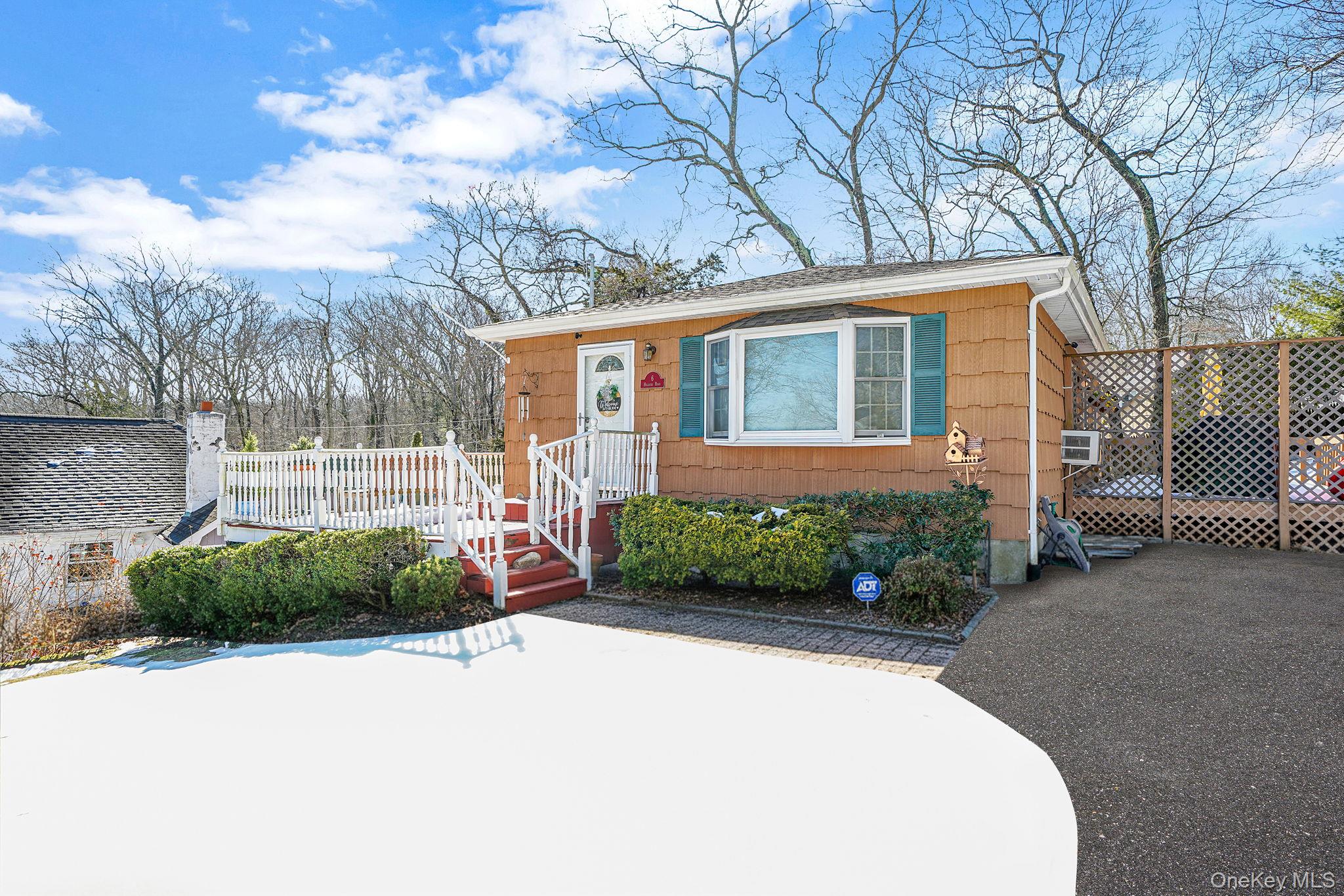 #5 photo, 6 Hillside Road, Sound Beach , NY 11789