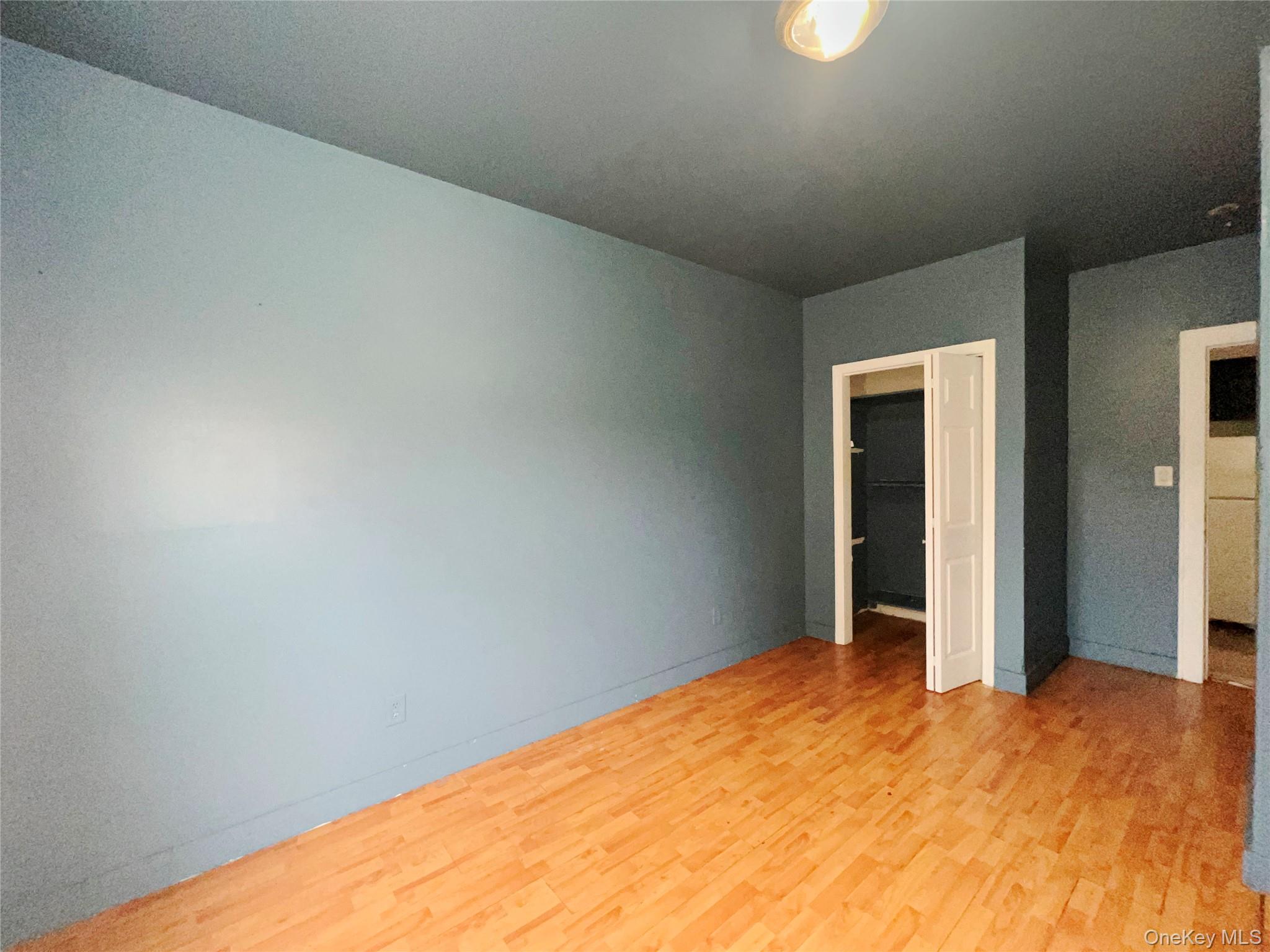 #13 photo, 13533 234th Place, कुईंस Rosedale , NY 11422