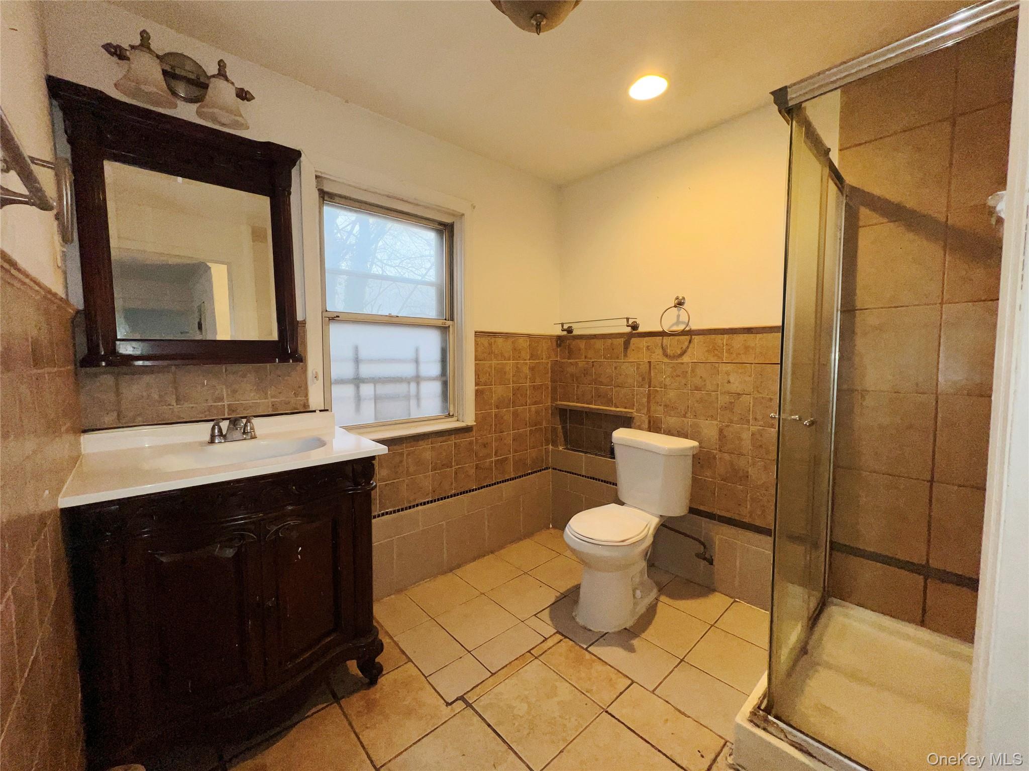 #16 photo, 13533 234th Place, कुईंस Rosedale , NY 11422