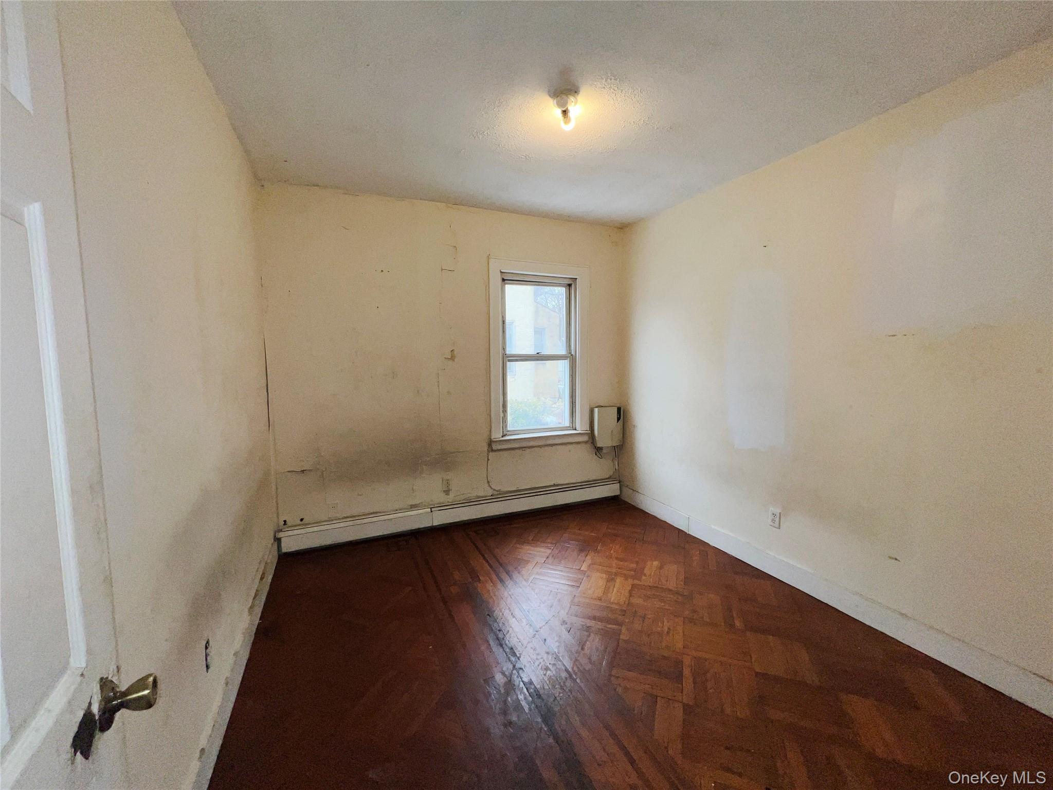 #5 photo, 13533 234th Place, कुईंस Rosedale , NY 11422