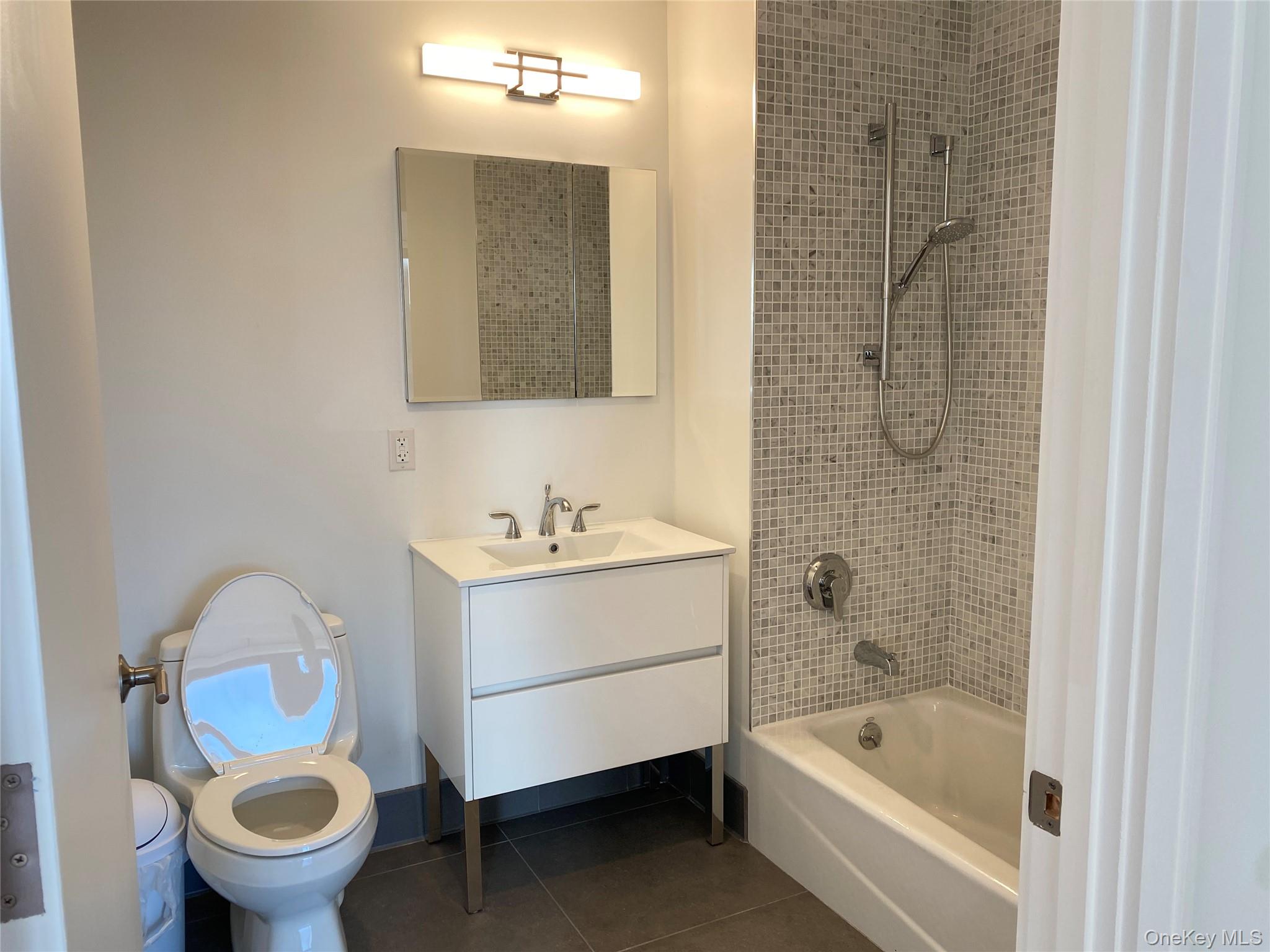 #5 photo, 3260 106th Street, East Elmhurst , NY 11369