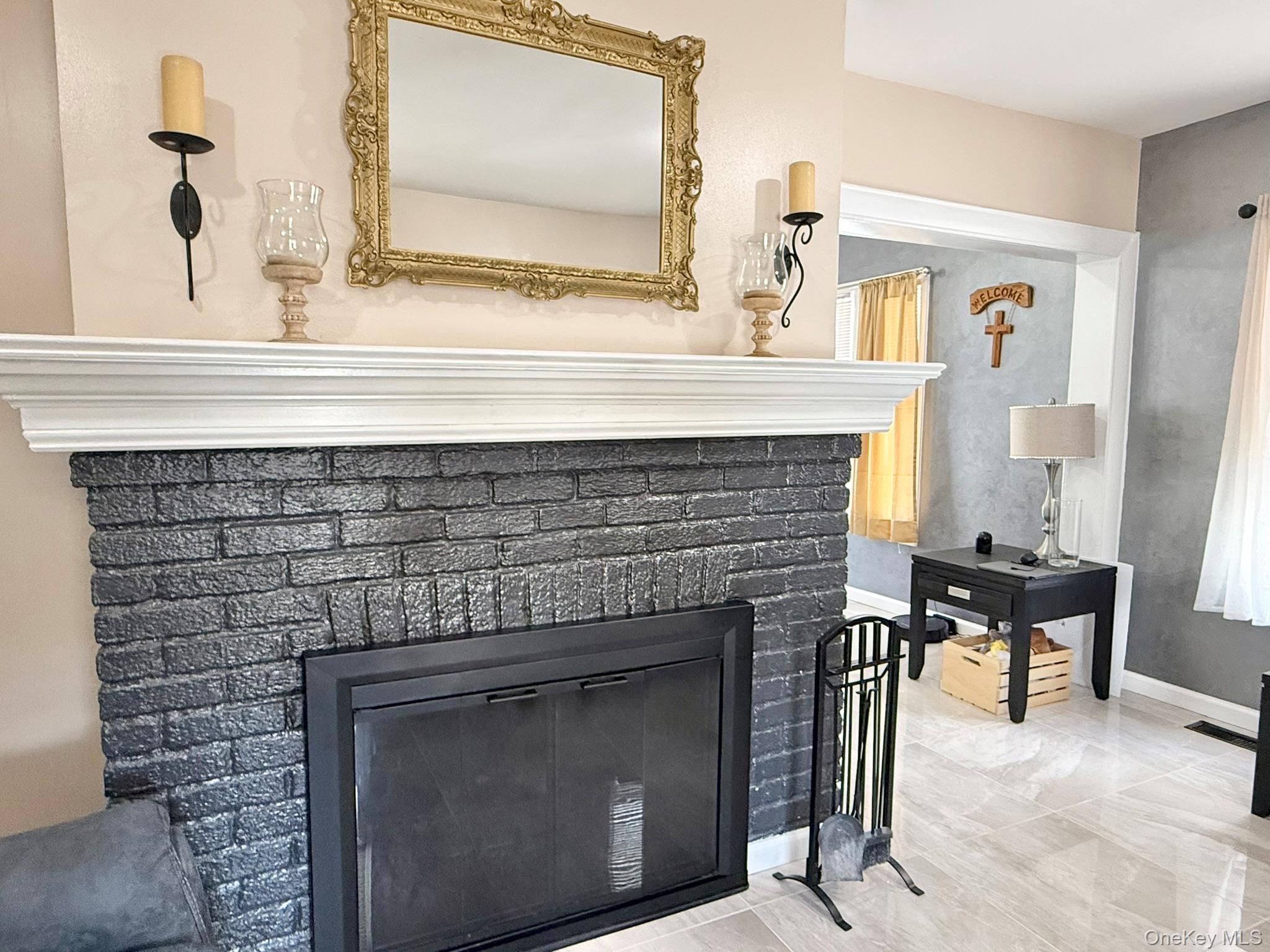 #9 photo, 7 Bernhard Street, नासाउ काउंटी Hempstead , NY 11550