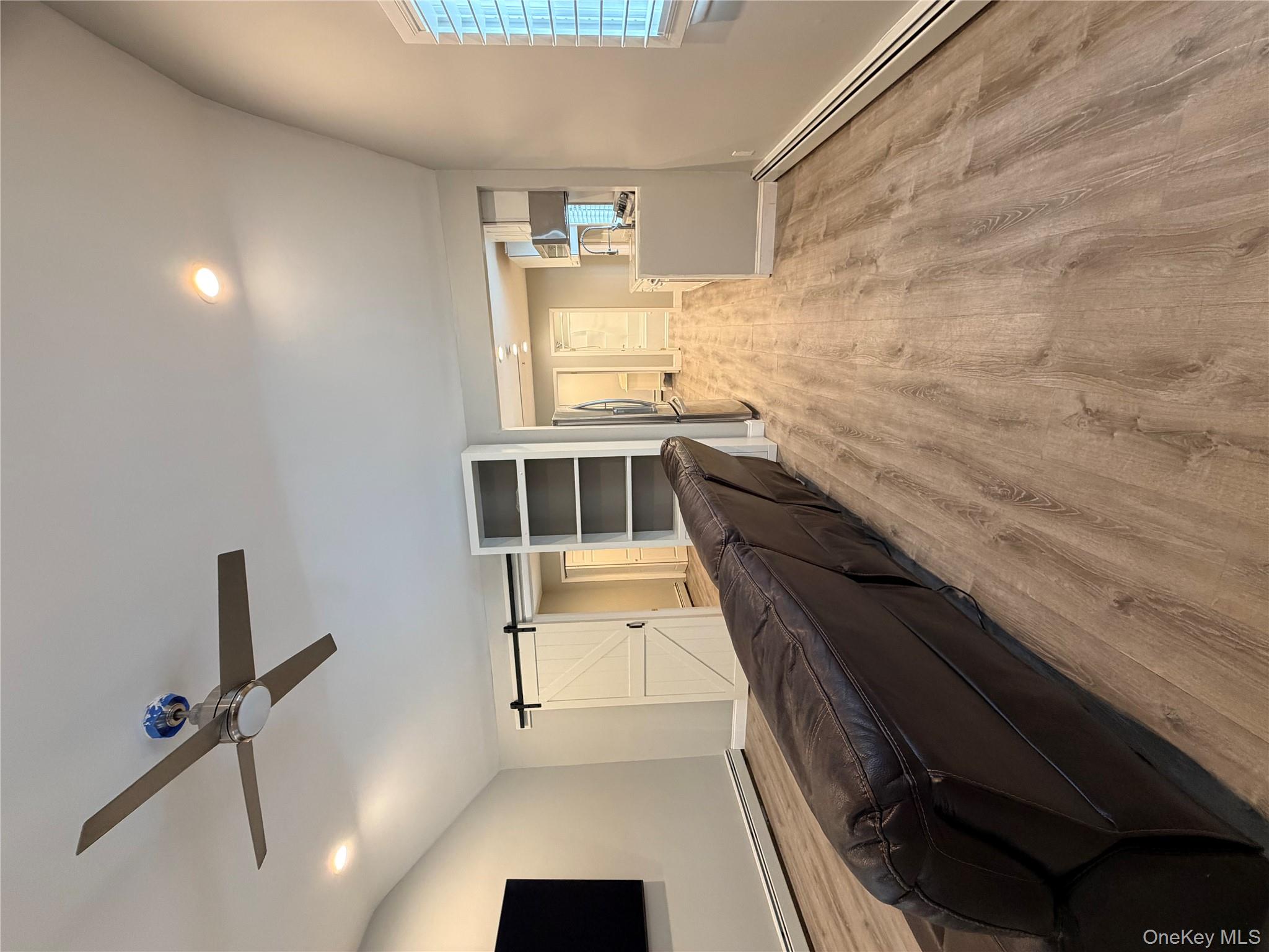 #12 photo, 5 Bristol Street, Саффолк ‖ Huntington , NY 11743