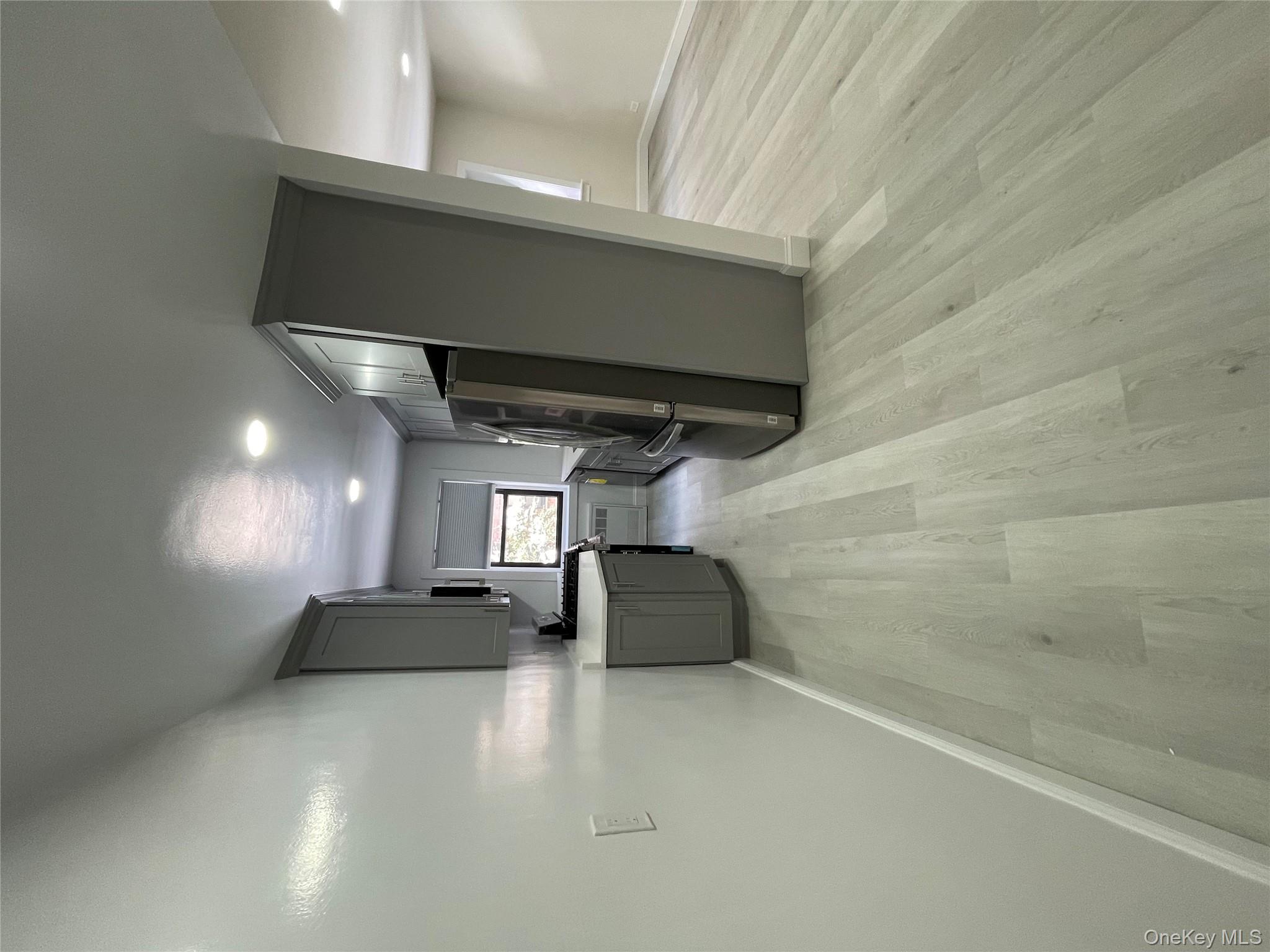 #17 photo, 118-60 METROPOLITAN Avenue, Kew Gardens , NY 11415