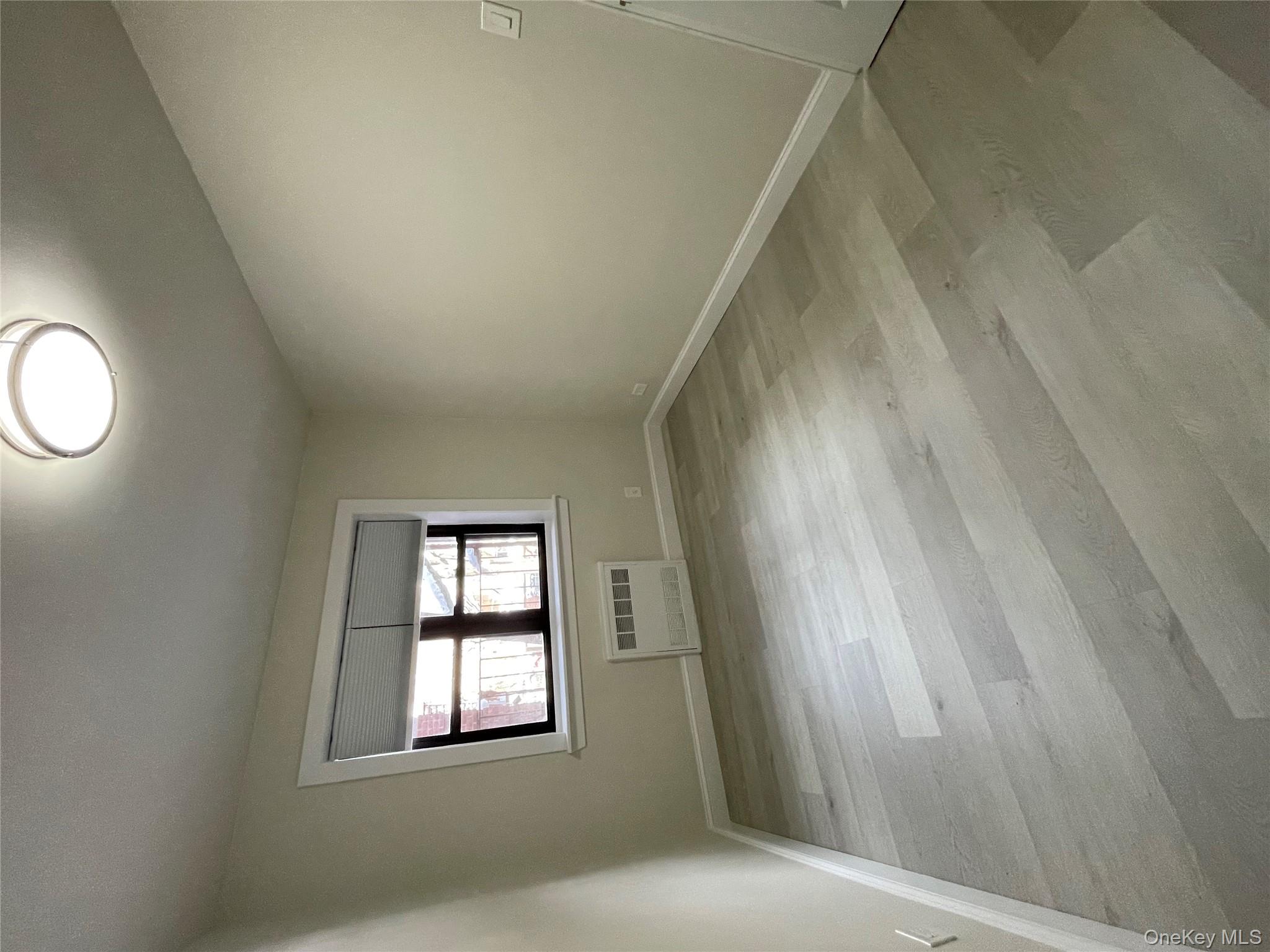 #9 photo, 118-60 METROPOLITAN Avenue, Kew Gardens , NY 11415