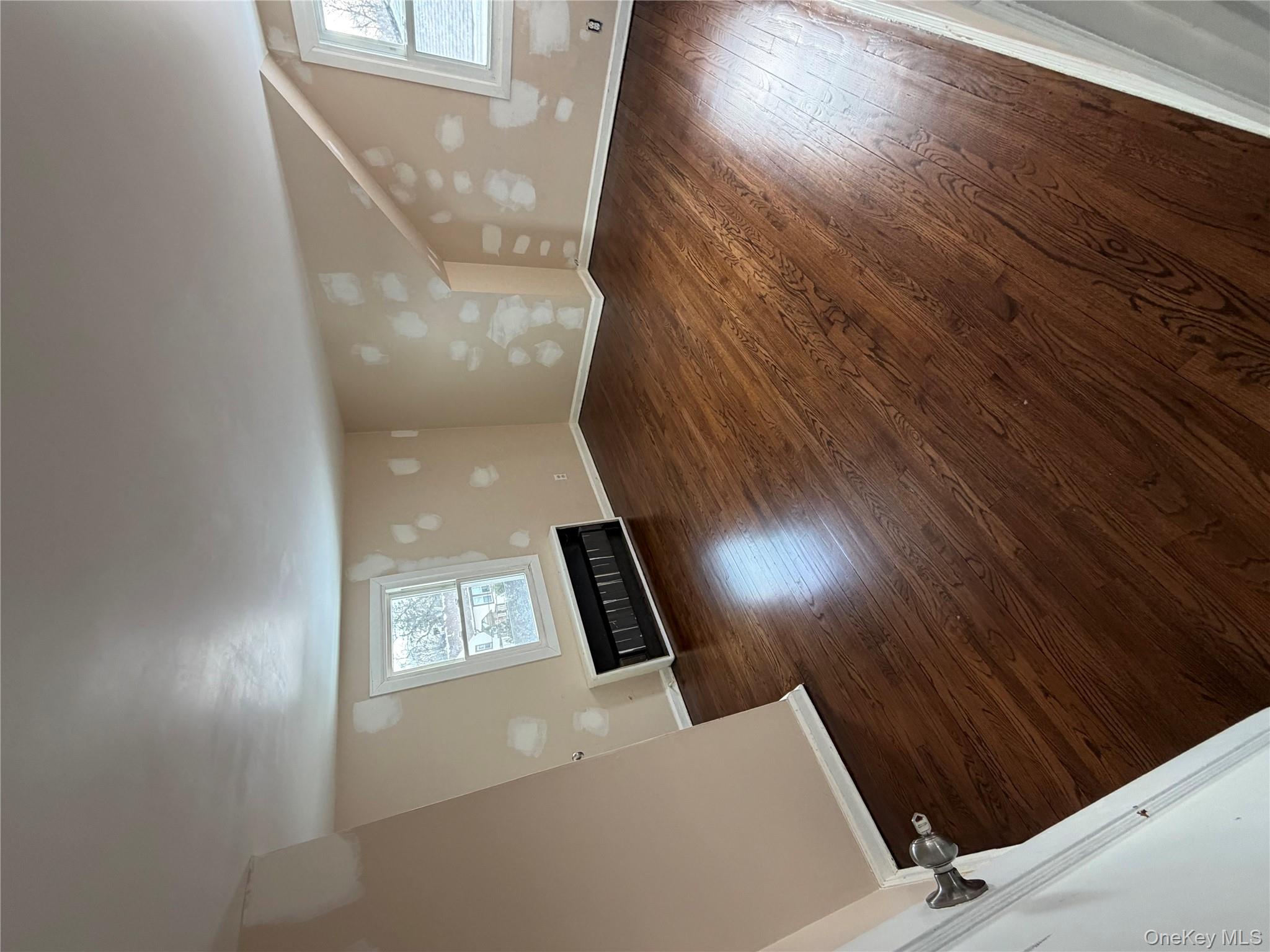 #6 photo, 712 7th Street, Саффолк ‖ West Babylon , NY 11704