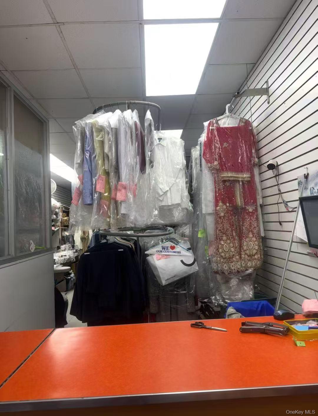 #4 photo, Jamaica, קווינס Jamaica , NY 11435