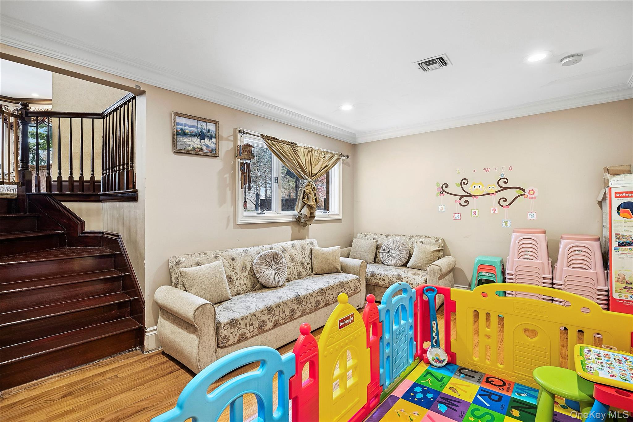 #18 photo, 582 Atlantic Avenue, Lawrence , NY 11559