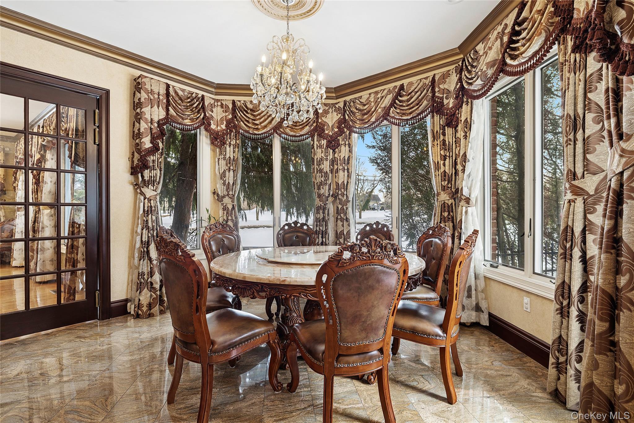 #8 photo, 582 Atlantic Avenue, Lawrence , NY 11559