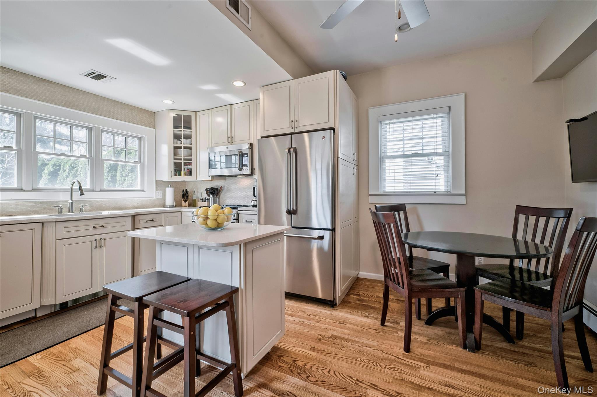 #16 photo, 28 Lindbergh Street, מחוז נסאו Locust Valley , NY 11560