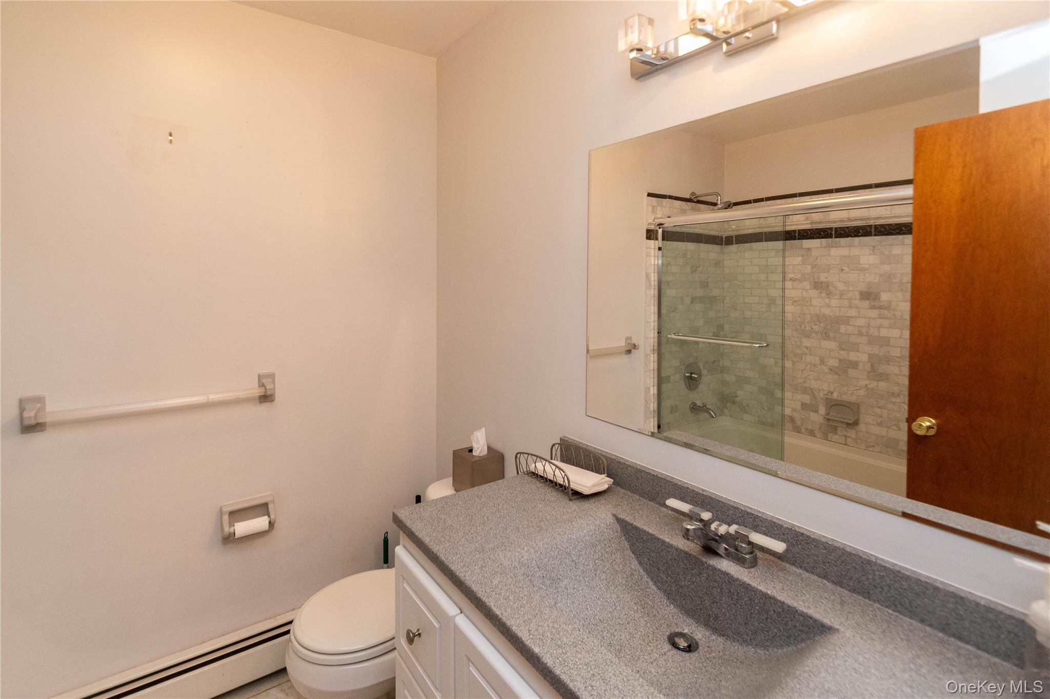 #14 photo, 11 Shaker Court, New Windsor , NY 12553