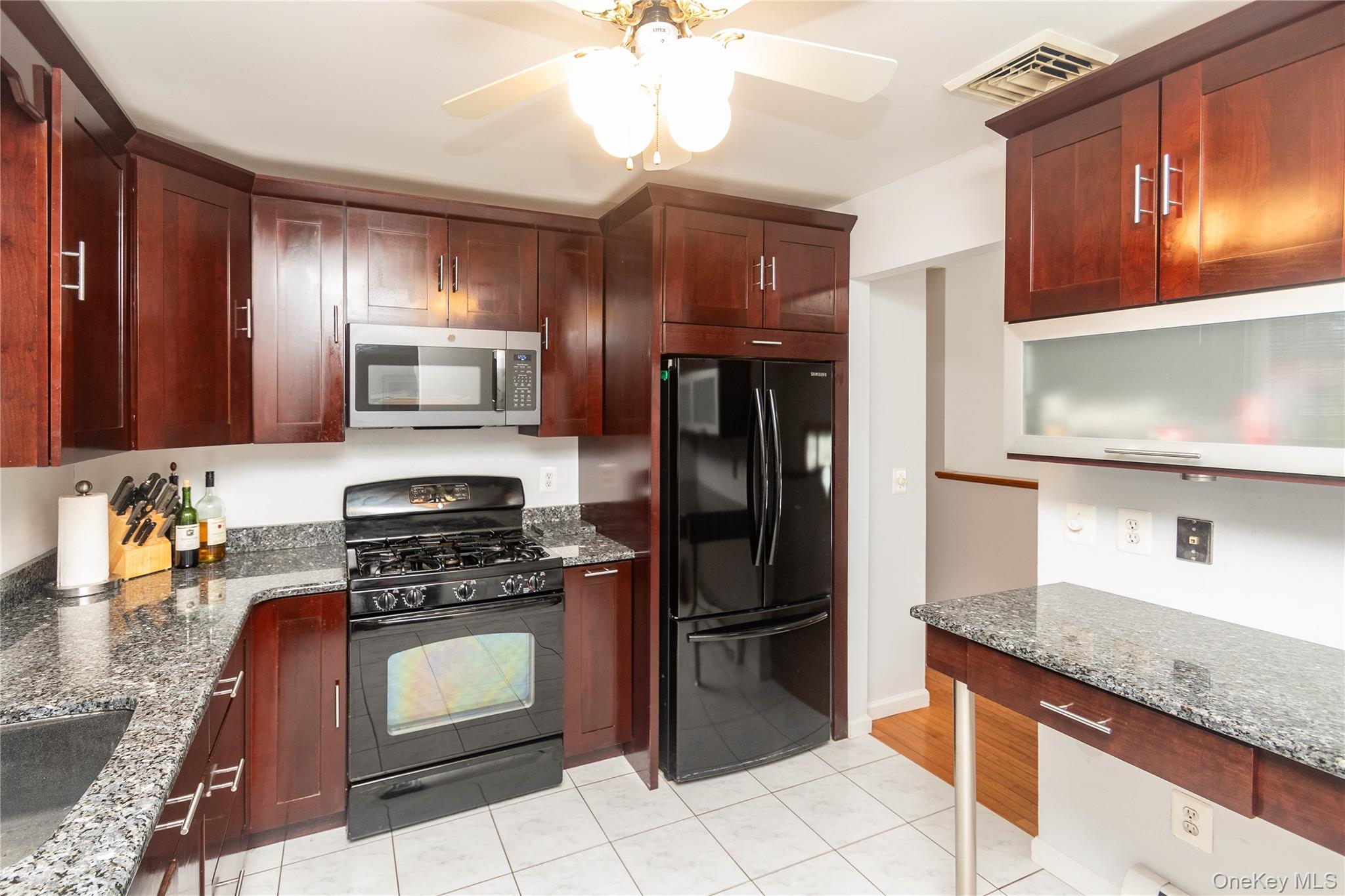 #9 photo, 11 Shaker Court, New Windsor , NY 12553