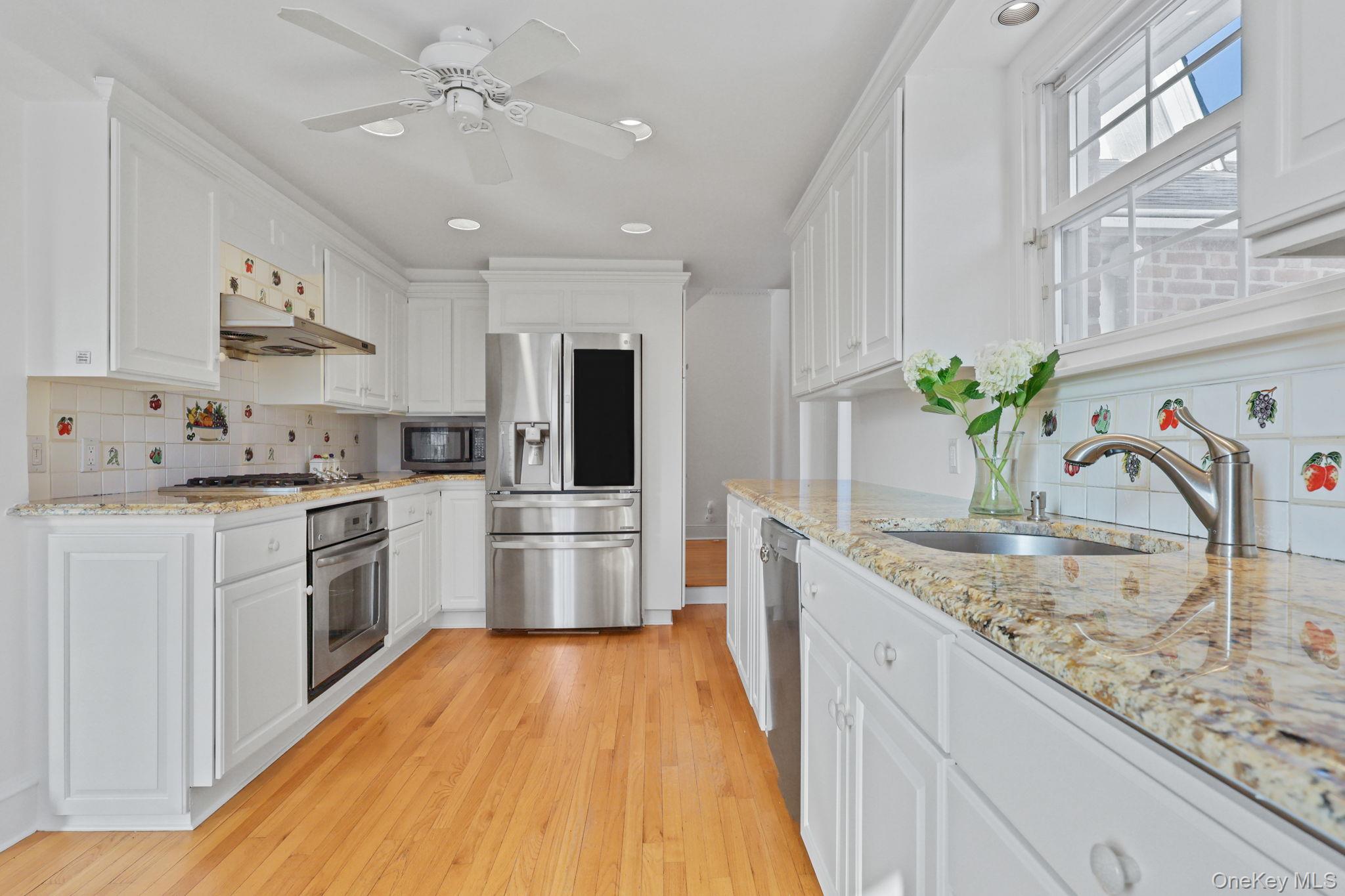 #12 photo, 401 Heathcote Road, Scarsdale , NY 10583