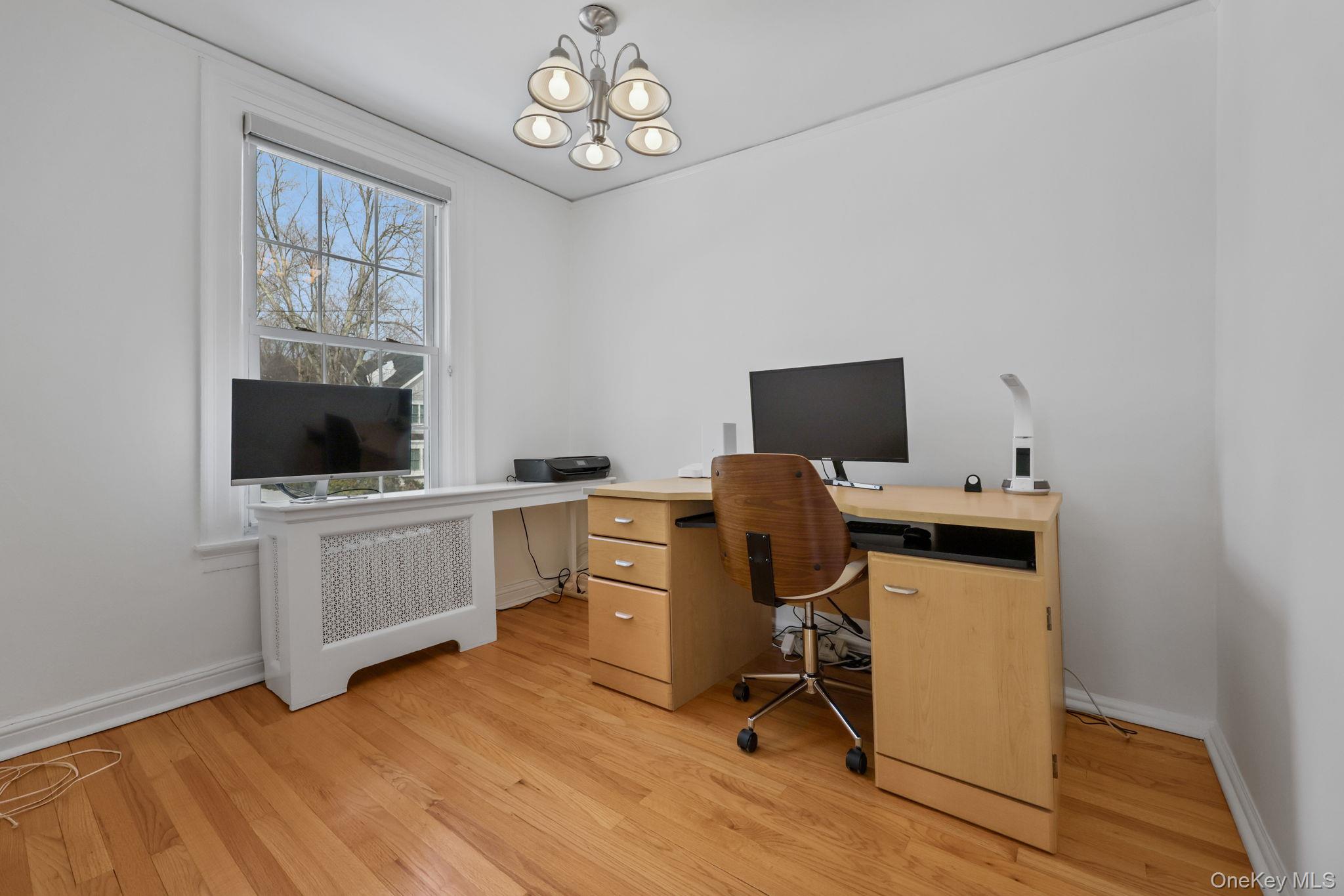 #20 photo, 401 Heathcote Road, Scarsdale , NY 10583