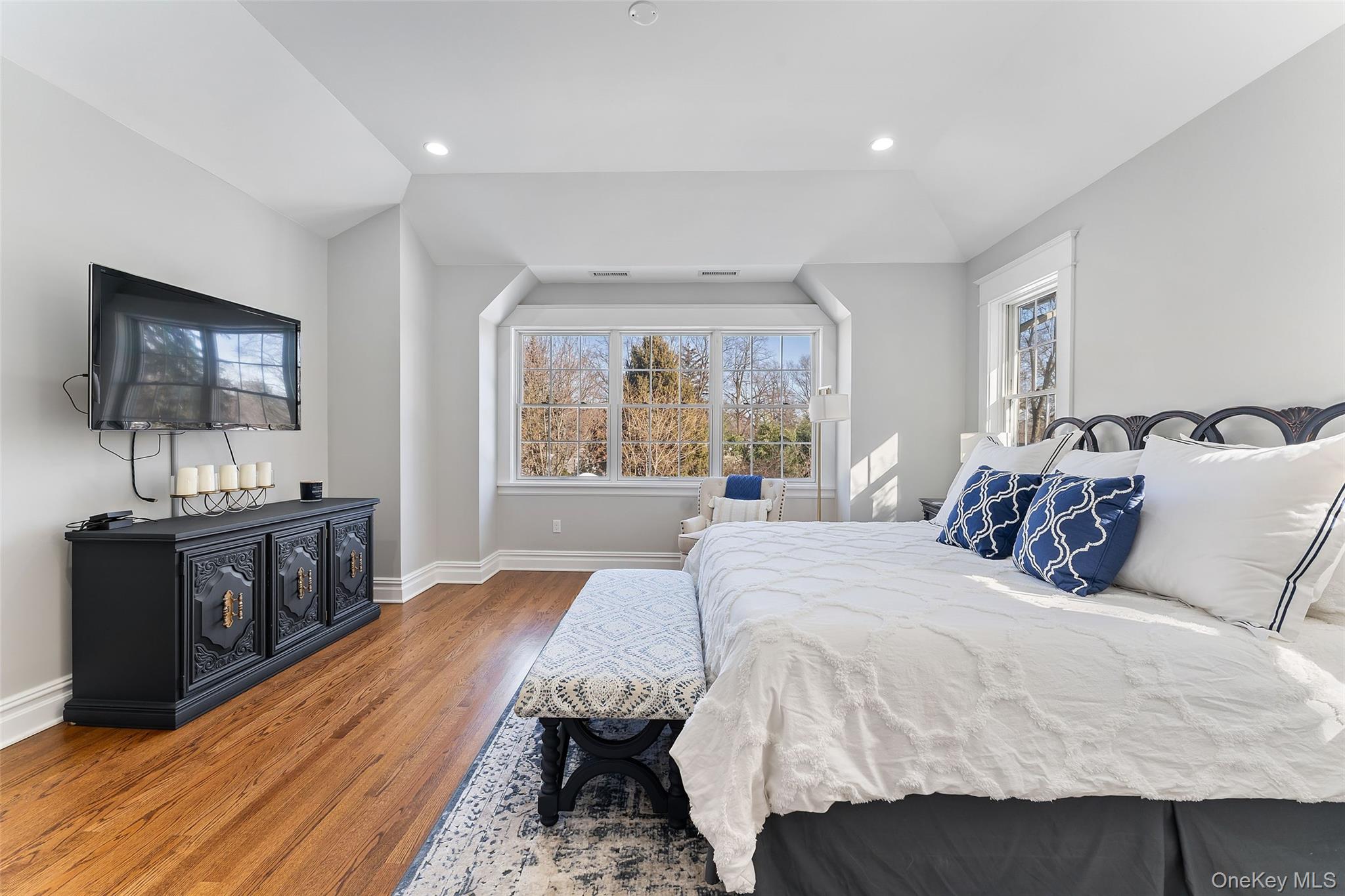 #16 photo, 12 Swarthmore Road, Scarsdale , NY 10583