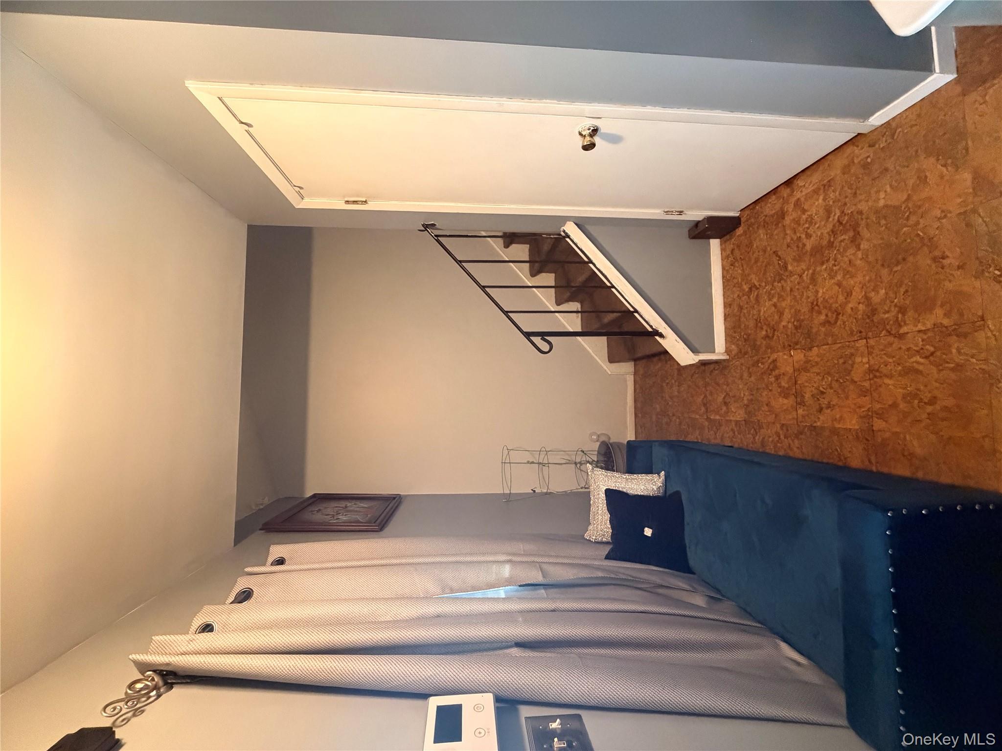 #3 photo, 2712 Schleigel Boulevard, Саффолк ‖ Amityville , NY 11701