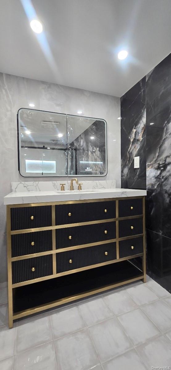 #17 photo, 510 115th Street, Куинс ‖ College Point , NY 11356