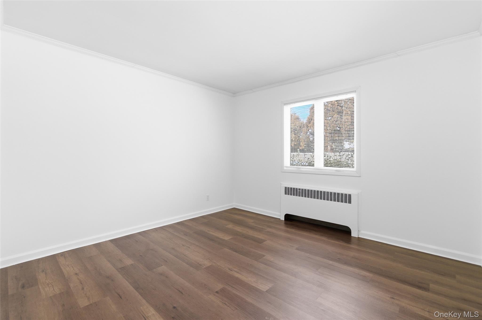 #15 photo, 449 52nd Street, Lindenhurst , NY 11757