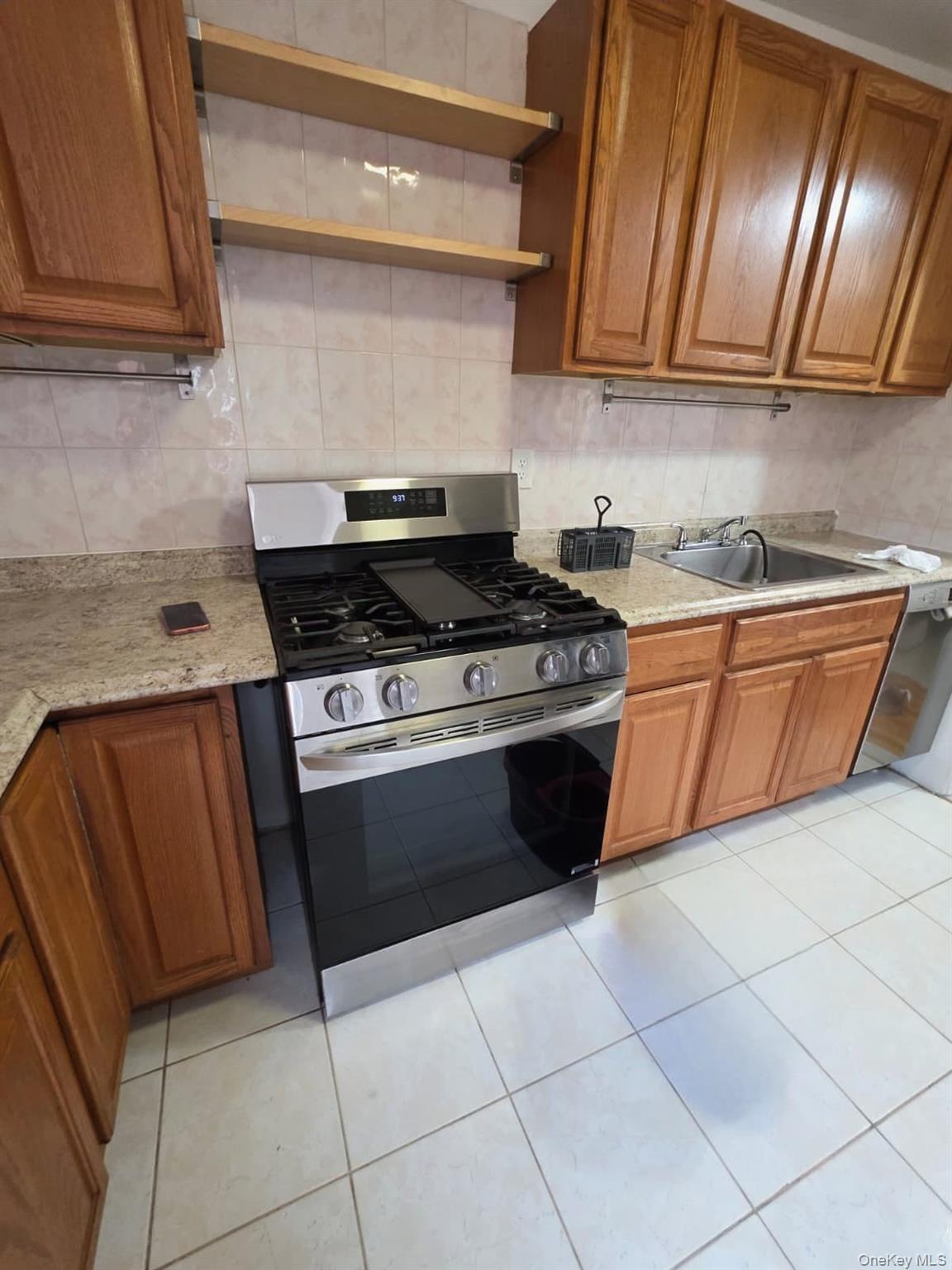 #10 photo, 8470 129th Street, क्यू गार्डन्स Kew Gardens , NY 11415