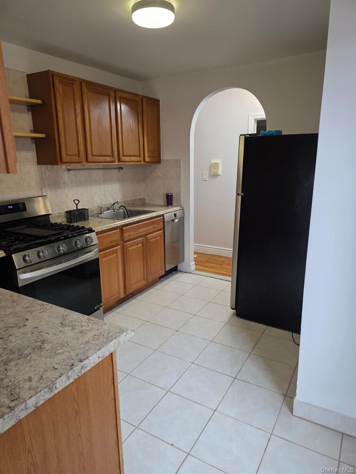 #3 photo, 8470 129th Street, क्यू गार्डन्स Kew Gardens , NY 11415