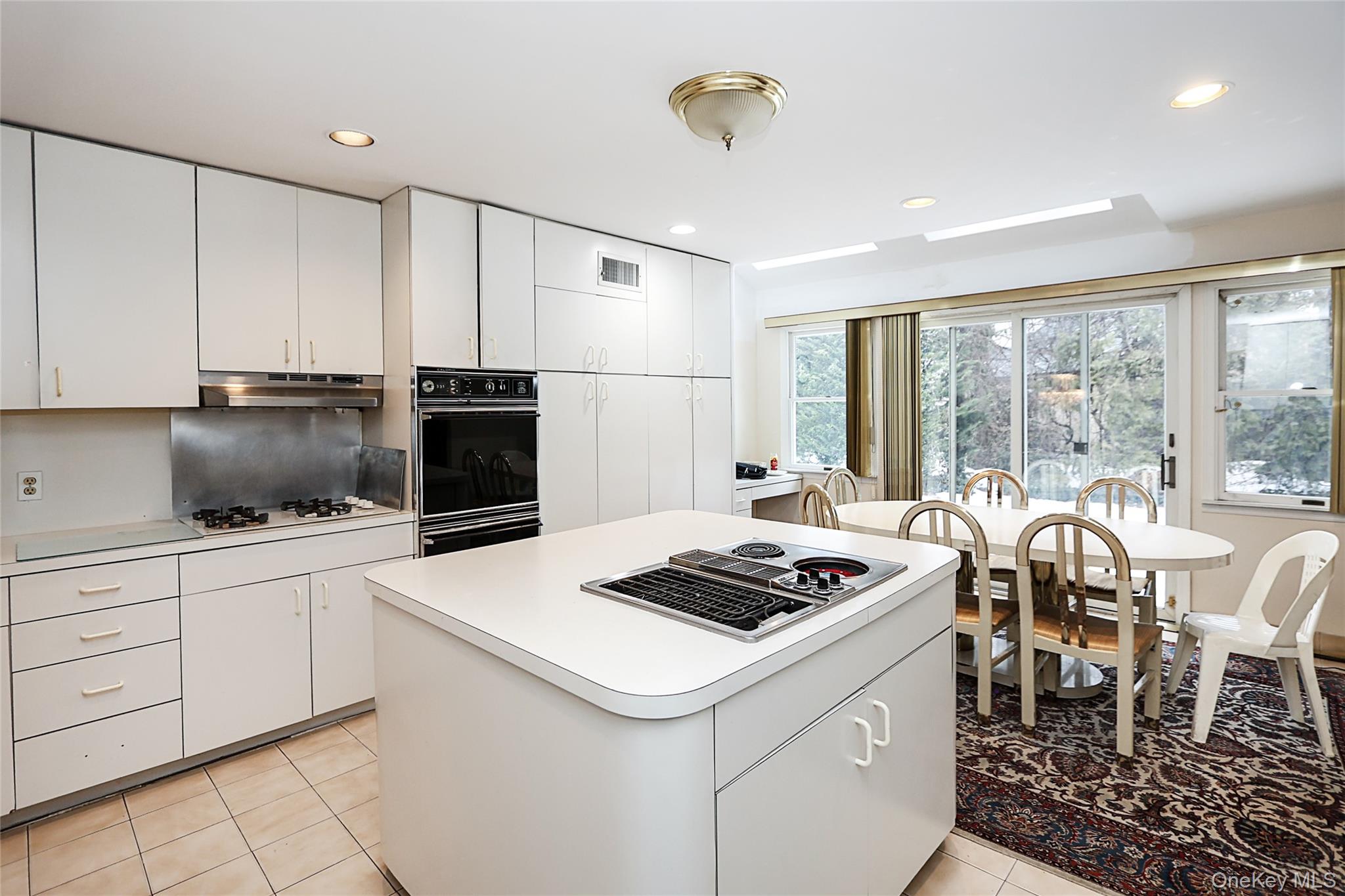 #11 photo, 28 Polo Road, ग्रेट नेक Great Neck , NY 11023