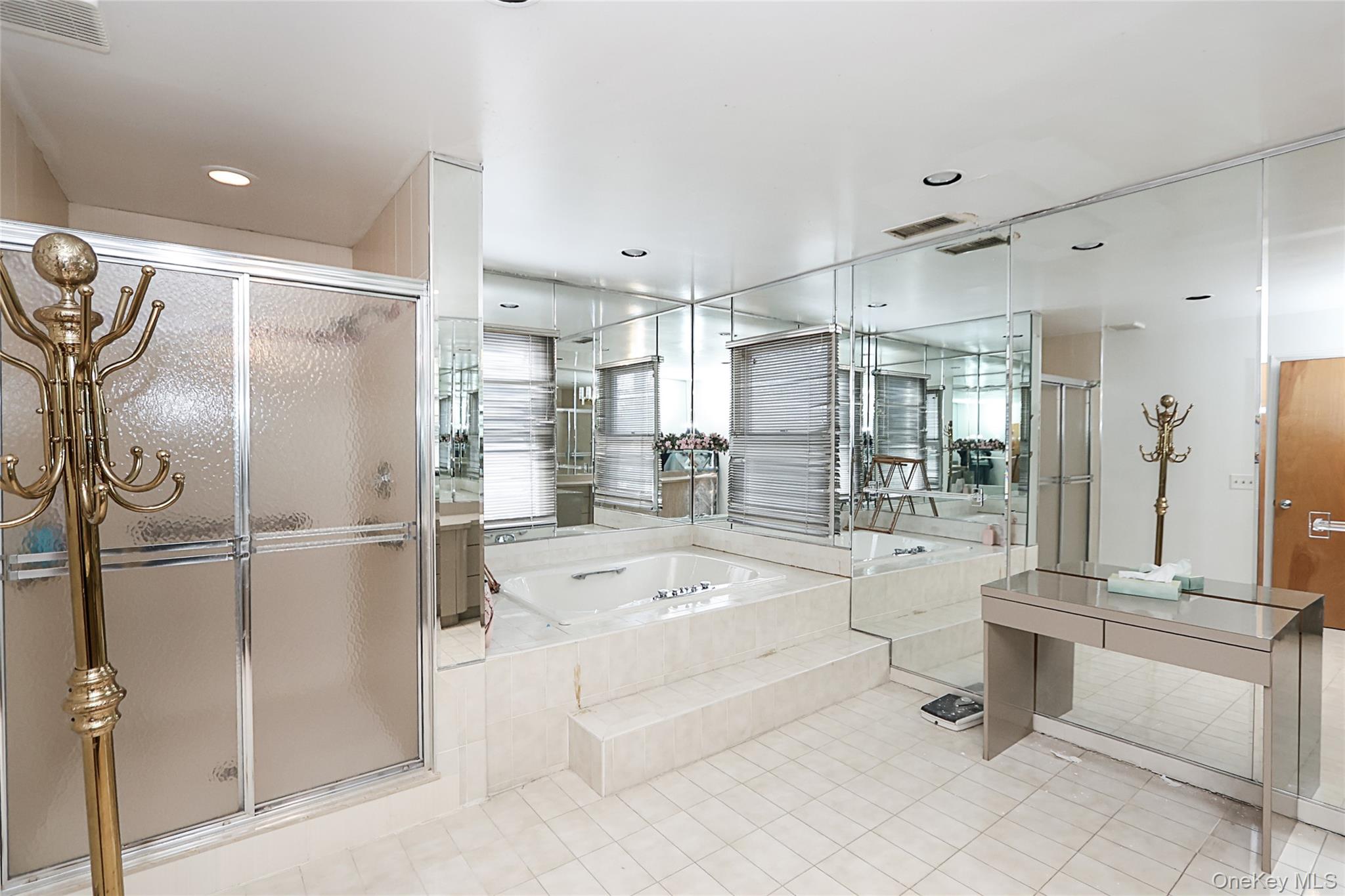 #18 photo, 28 Polo Road, ग्रेट नेक Great Neck , NY 11023