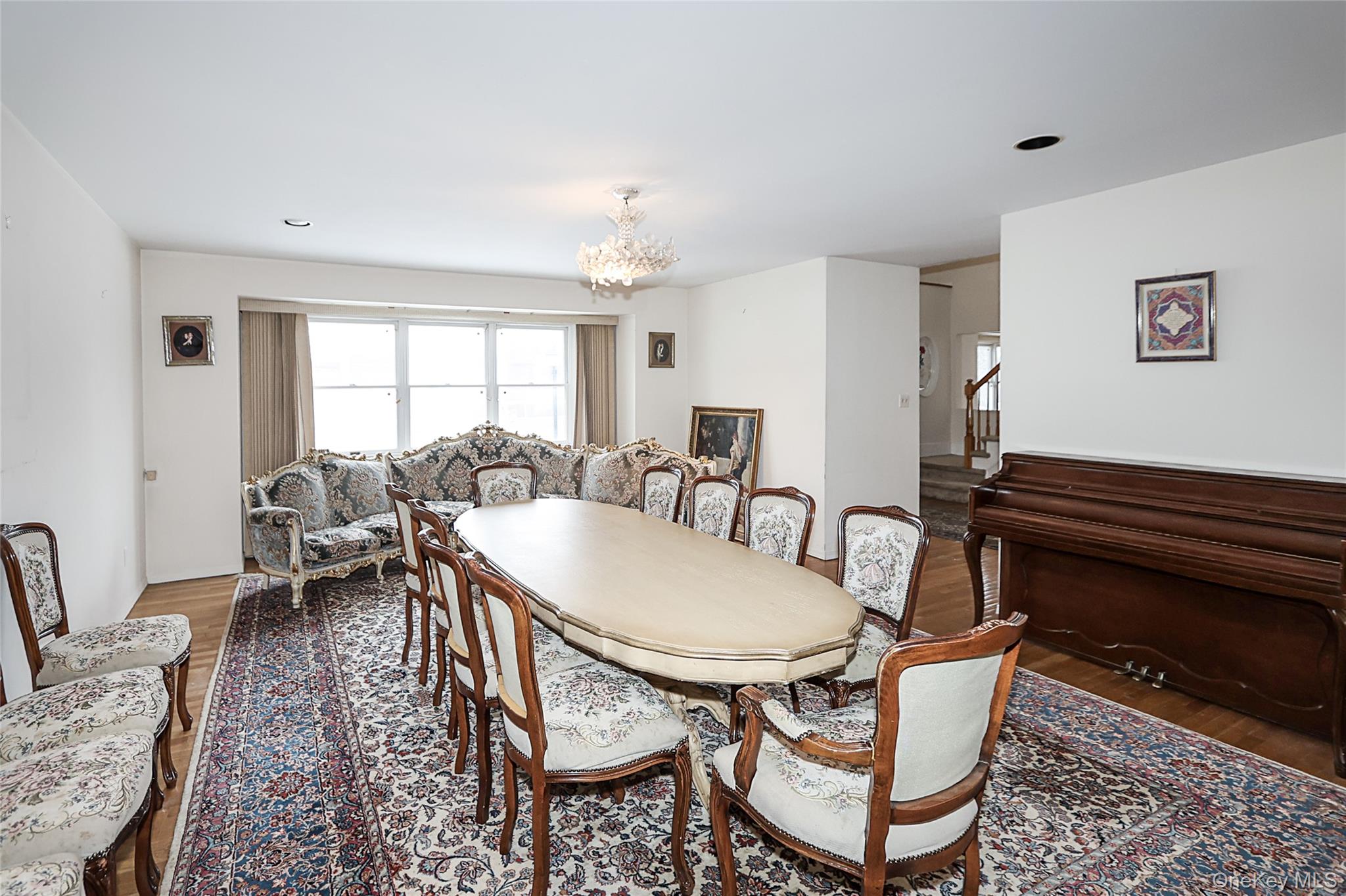 #6 photo, 28 Polo Road, ग्रेट नेक Great Neck , NY 11023