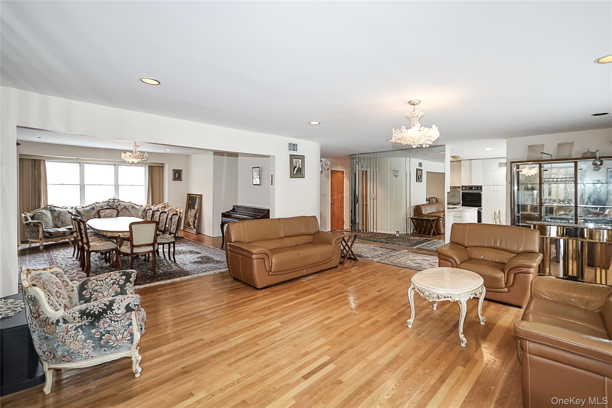 #9 photo, 28 Polo Road, ग्रेट नेक Great Neck , NY 11023