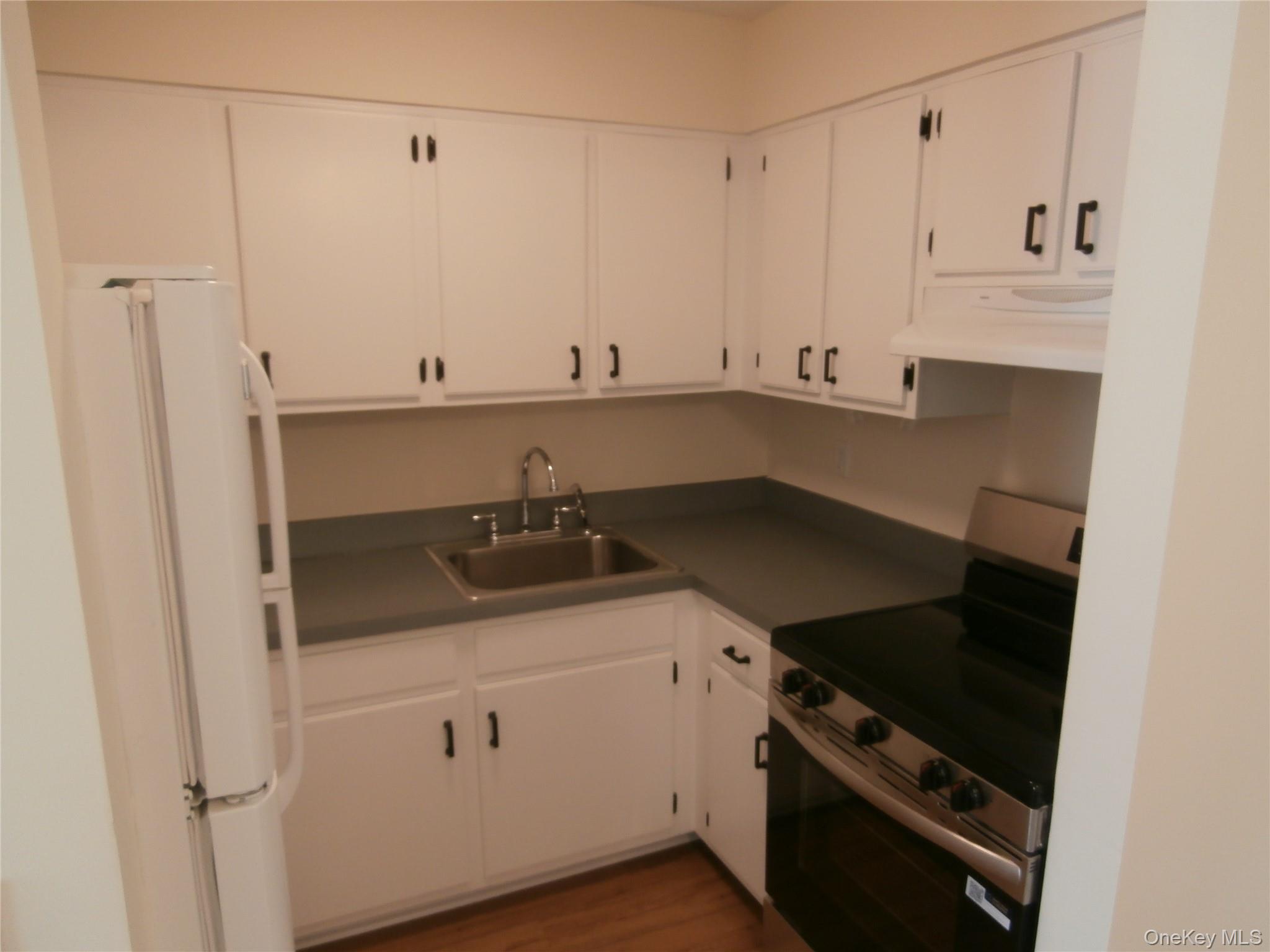 #5 photo, 1000 9th Street, सफ़ोक काउंटी Greenport , NY 11944