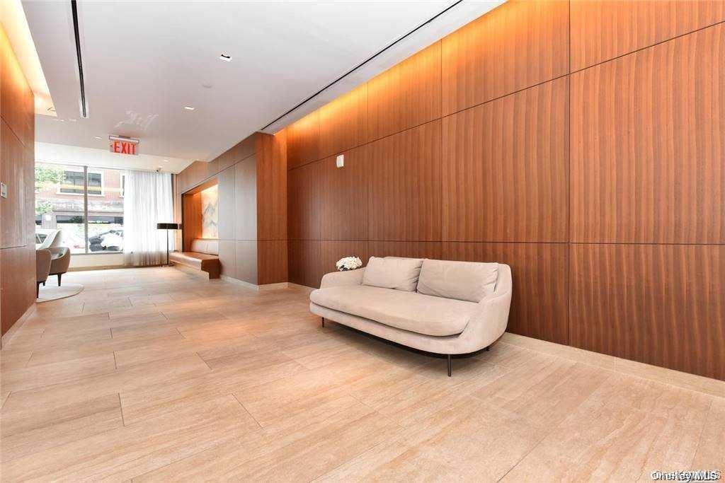 #4 photo, 138-35 39th Avenue, फ्लशिंग Flushing , NY 11354