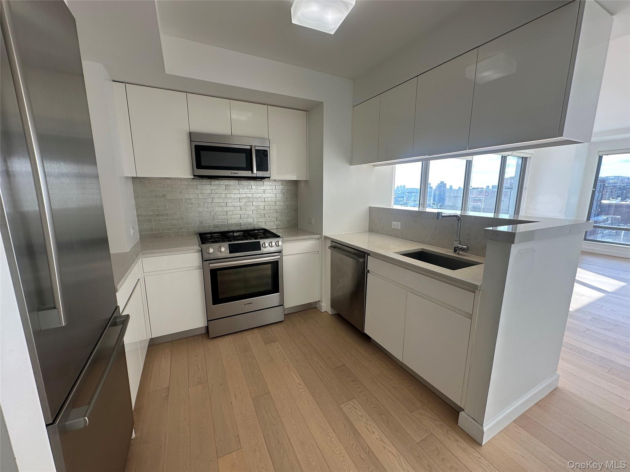 #8 photo, 138-35 39th Avenue, फ्लशिंग Flushing , NY 11354