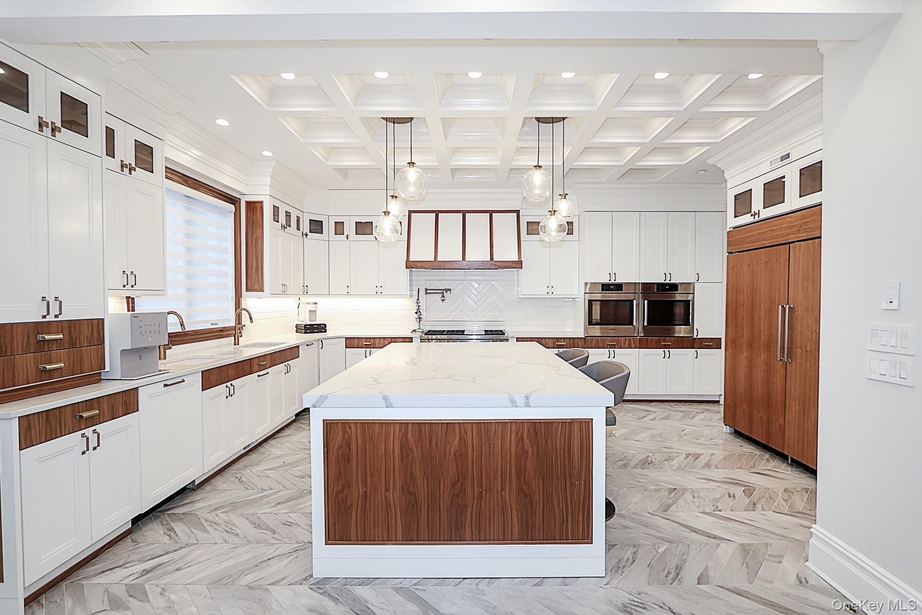 #14 photo, 19 Gilbert Road, ग्रेट नेक Great Neck , NY 11024