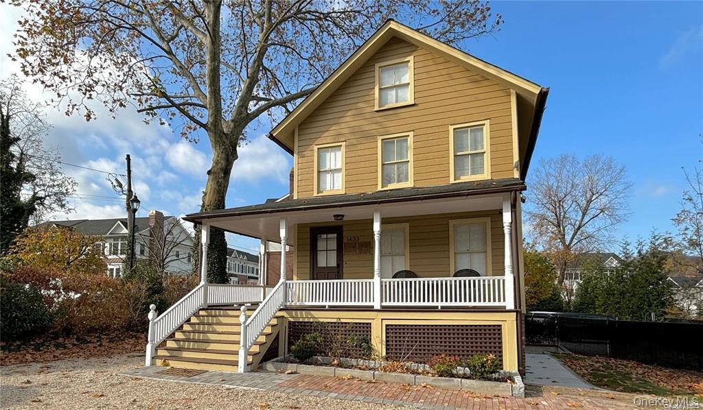 #2 photo, 1433 OLD NORTHERN Boulevard, Roslyn , NY 11576