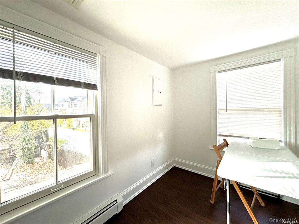 #7 photo, 1433 OLD NORTHERN Boulevard, Roslyn , NY 11576