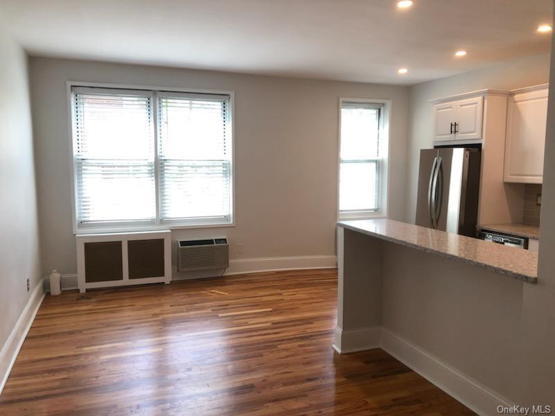 #6 photo, 111 7th Street, गार्डन सिटी Garden City , NY 11530