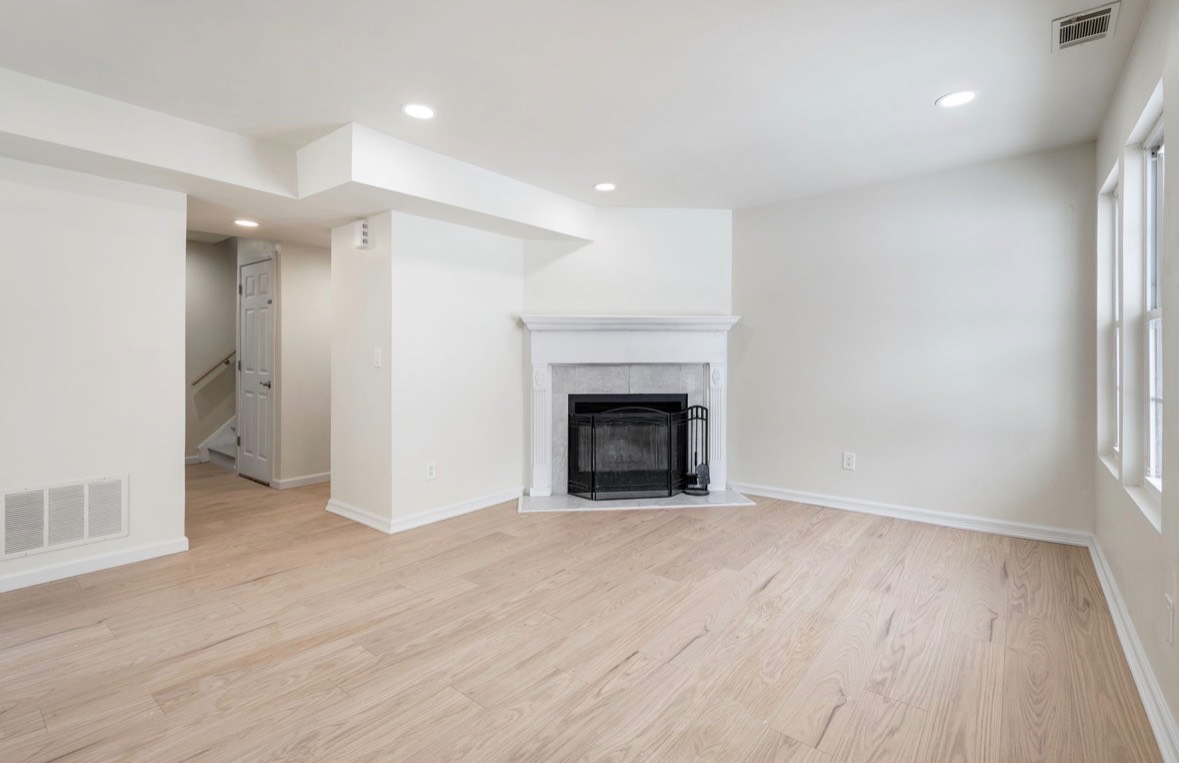 #15 photo, 1221 Whispering Hls, Chester , NY 10918