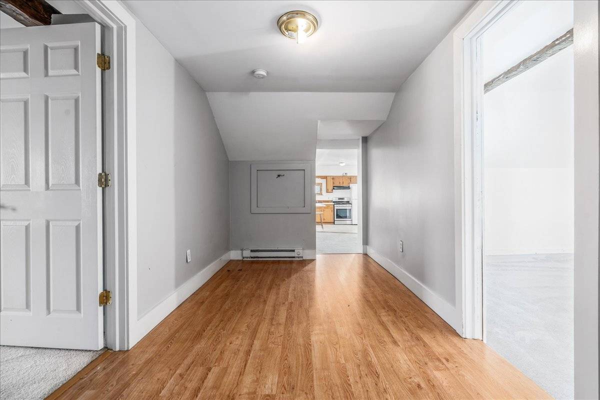 #26 photo, 42 Old Schuylerville Rd, Greenwich , NY 12834