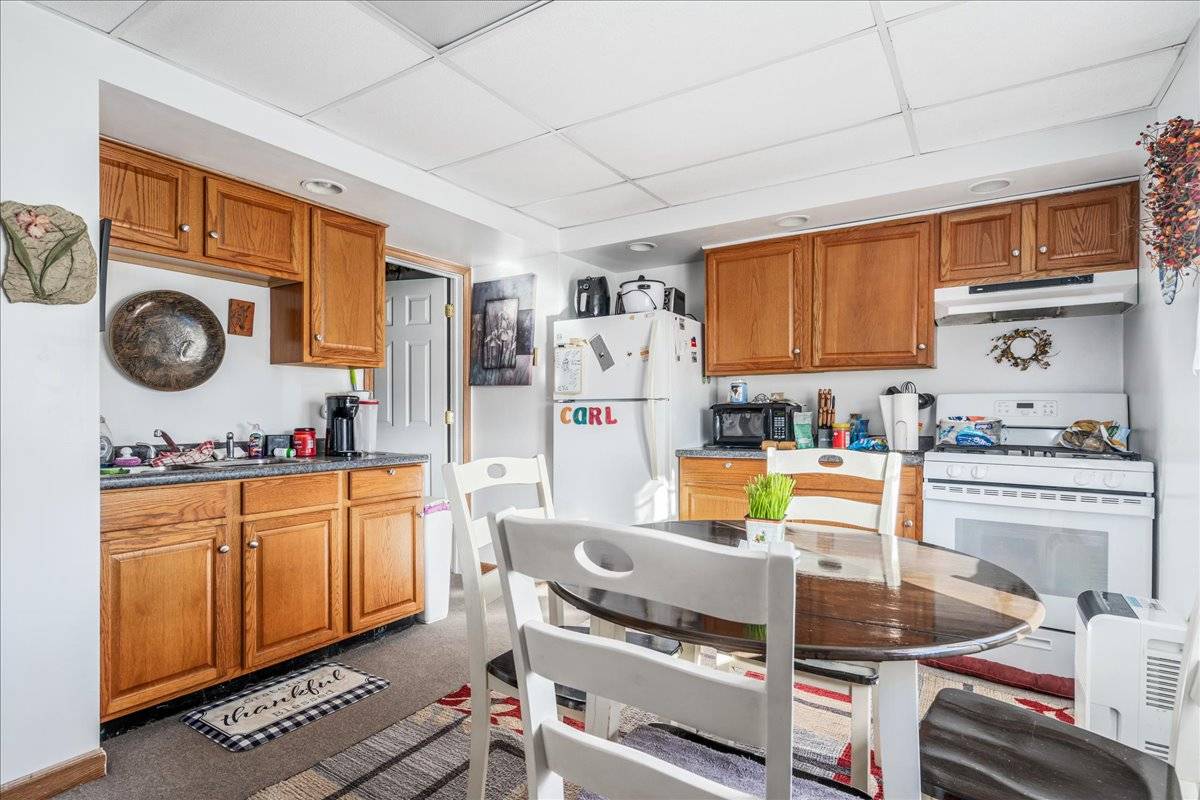 #39 photo, 42 Old Schuylerville Rd, Greenwich , NY 12834