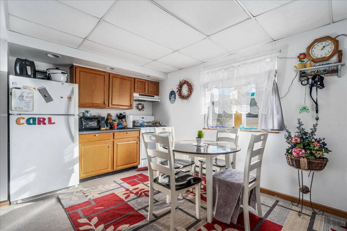 #41 photo, 42 Old Schuylerville Rd, Greenwich , NY 12834