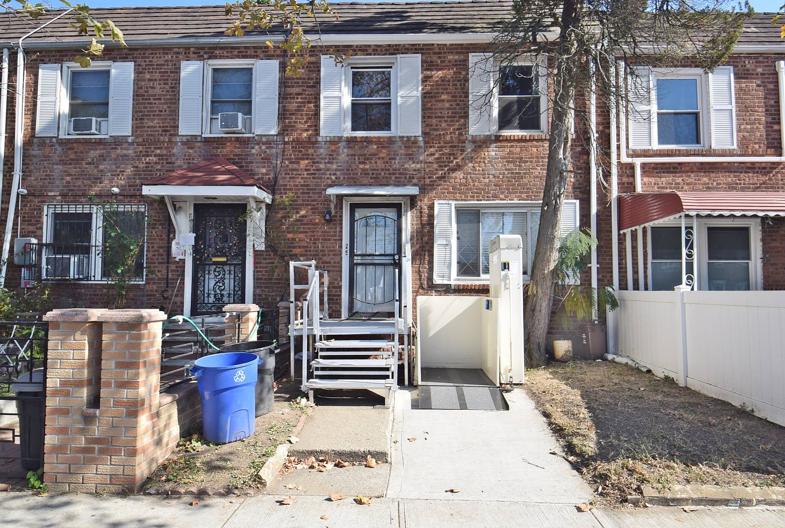 #2 photo, 111-25 Frances Lewis Blvd, קווינס Queens Village , NY 11429