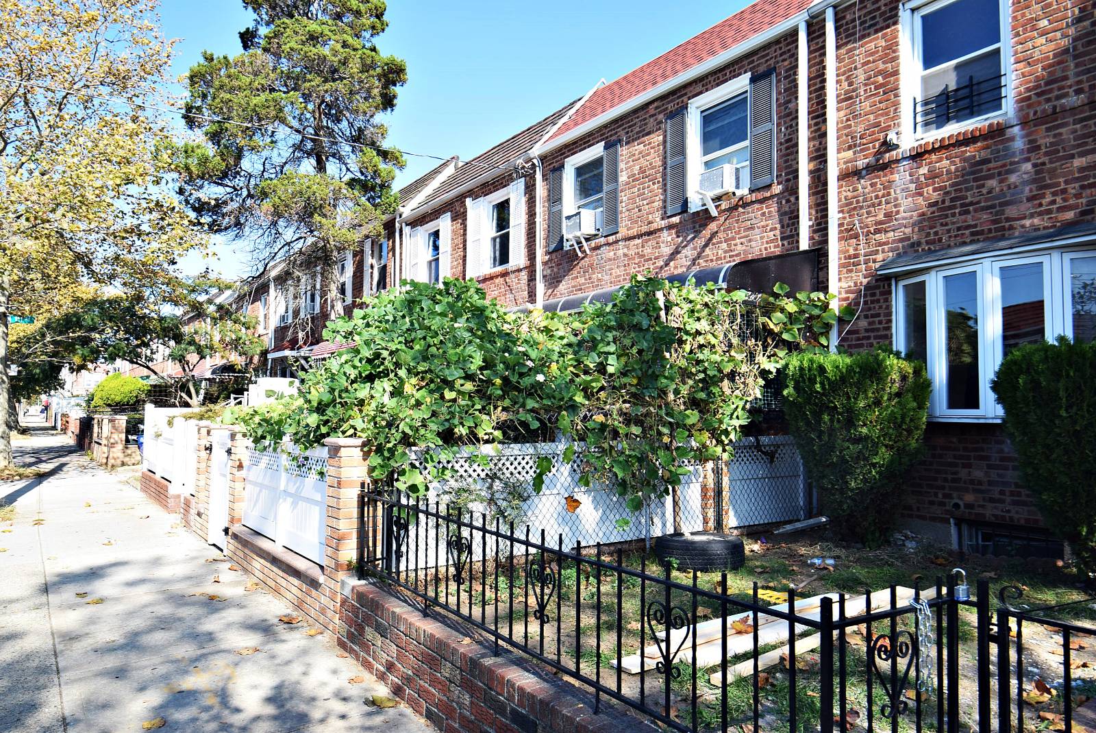 #3 photo, 111-25 Frances Lewis Blvd, קווינס Queens Village , NY 11429