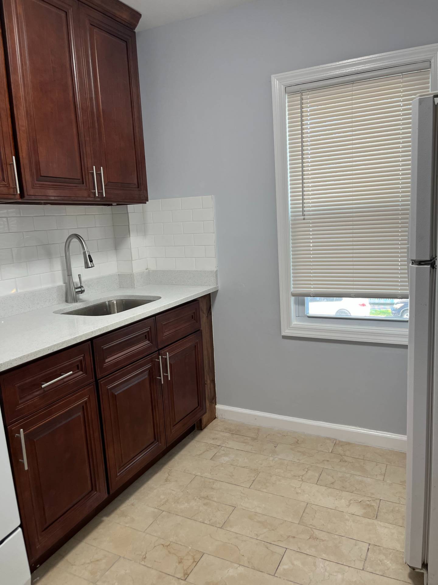 #3 photo, 93-04 241 St Street, कुईंस Bellerose , NY 11426