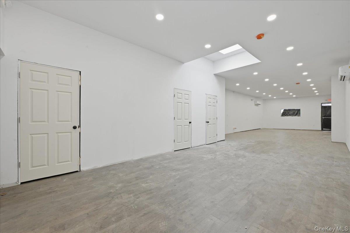 #18 photo, 1621-1623 Grand Avenue, Baldwin , NY 11510