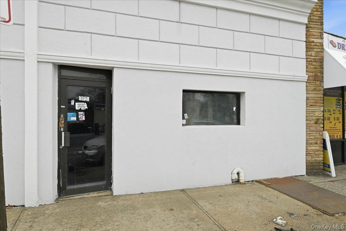 #6 photo, 1621-1623 Grand Avenue, Baldwin , NY 11510