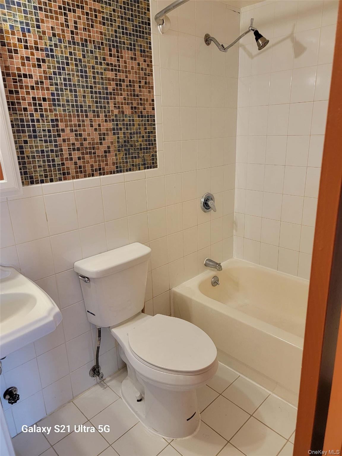 #15 photo, 48-82 37th Street, Long Island City , NY 11101