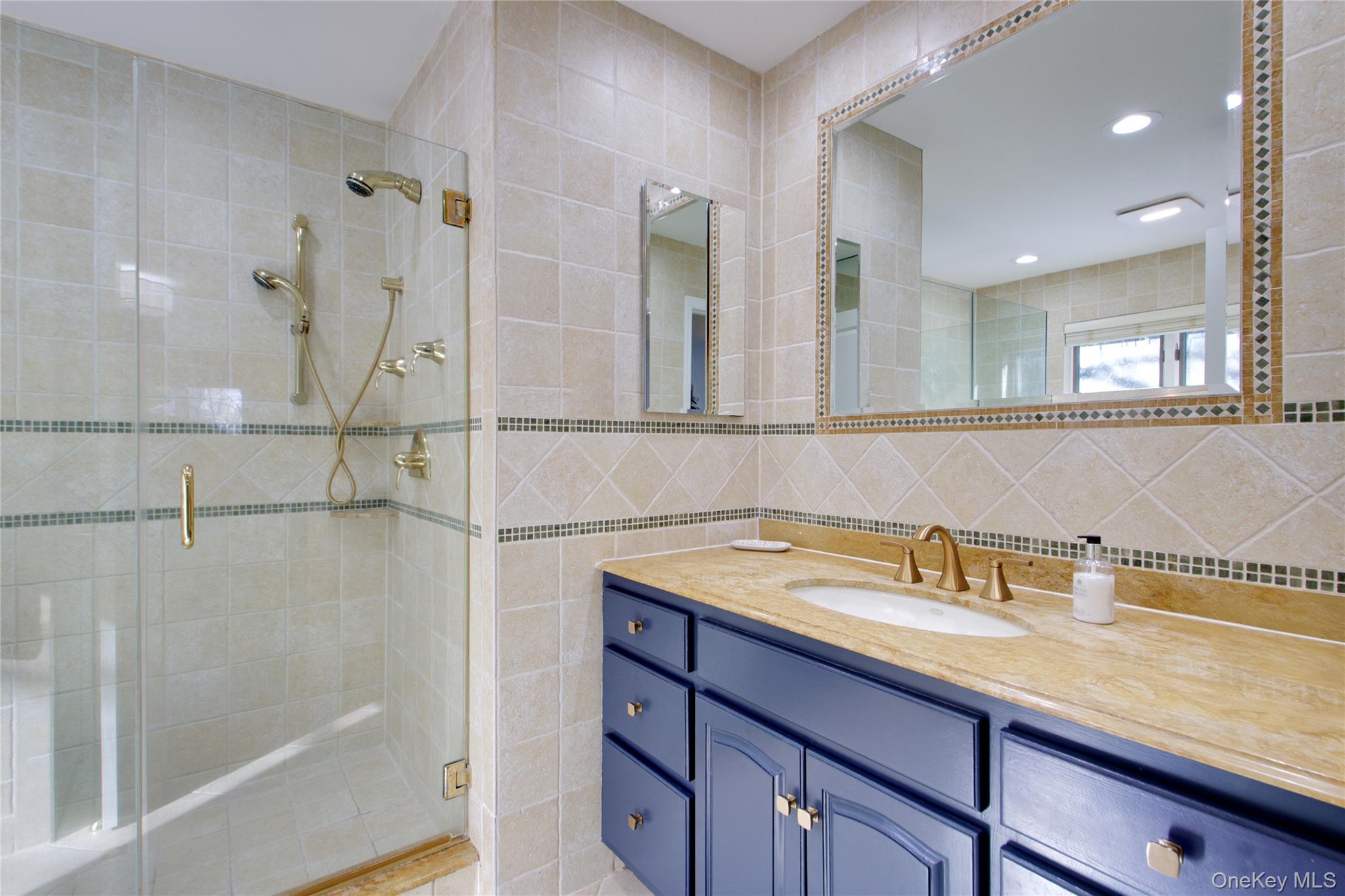 #14 photo, 24 Hillcrest Avenue, नासाउ काउंटी Roslyn , NY 11576