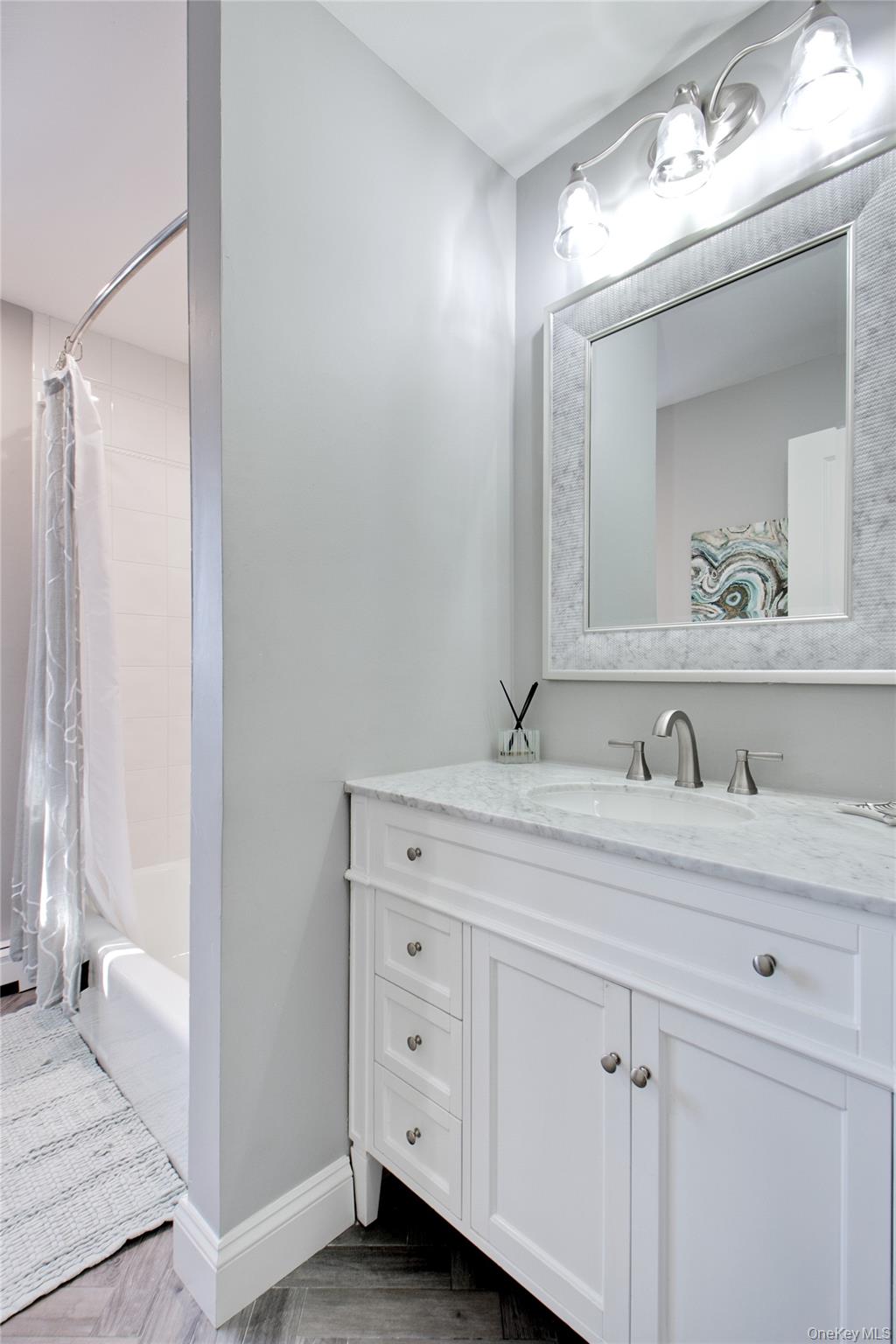 #17 photo, 24 Hillcrest Avenue, नासाउ काउंटी Roslyn , NY 11576