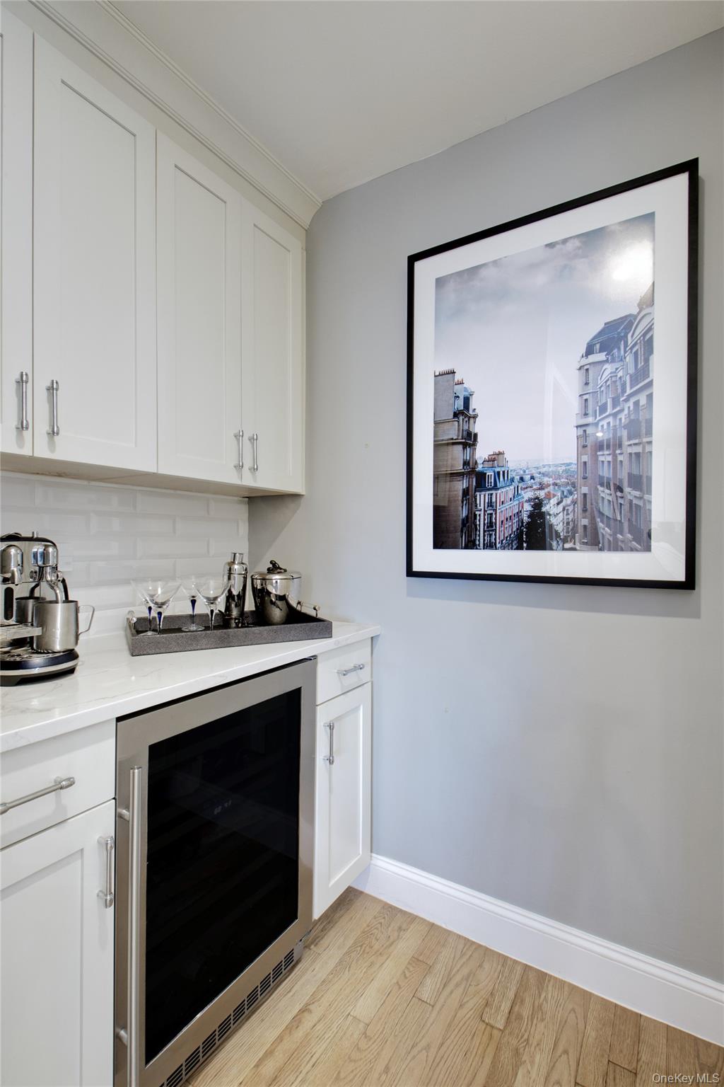 #8 photo, 24 Hillcrest Avenue, नासाउ काउंटी Roslyn , NY 11576