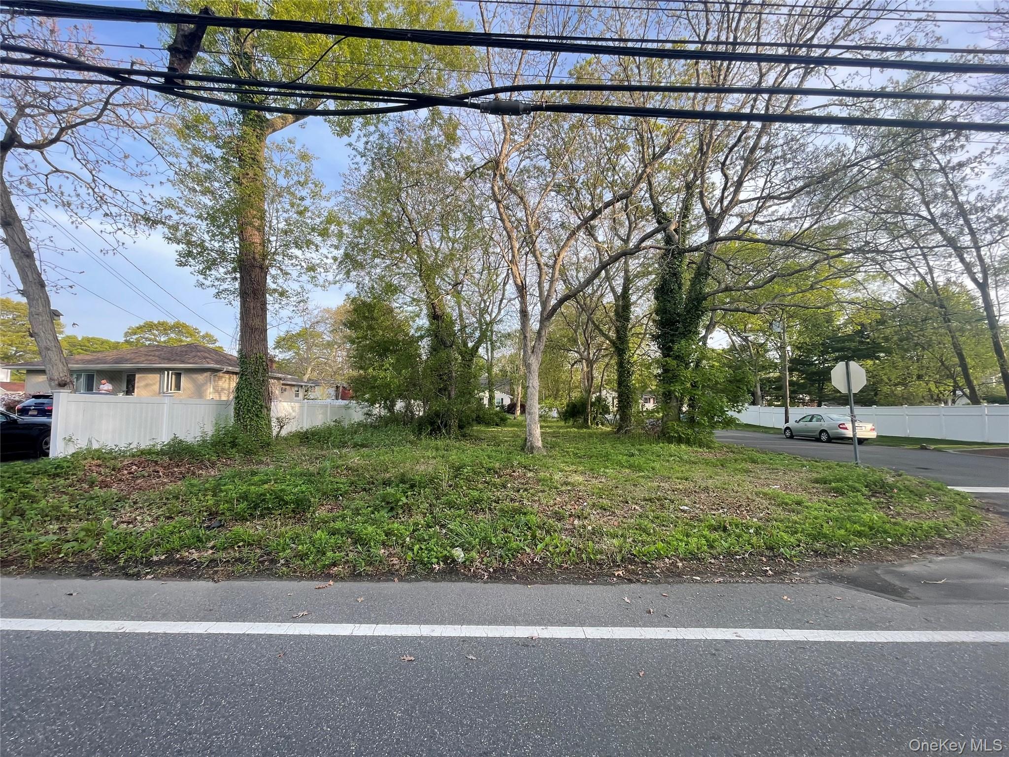 #4 photo, Johnson Avenue, Ronkonkoma , NY 11779